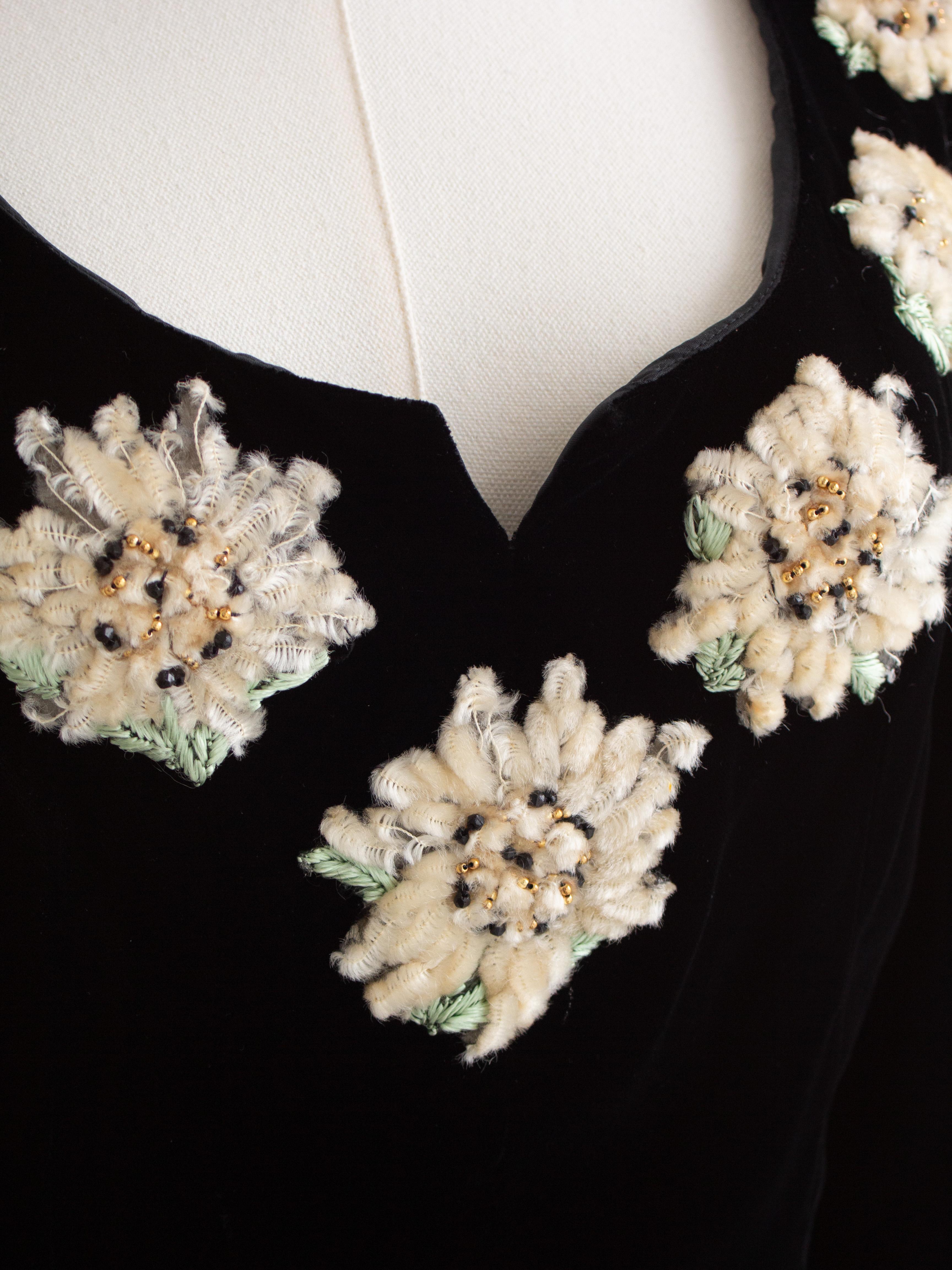 Chanel Vintage F/W 1988 Black Velvet Edelweiss Flower Embroidered Mini Dress For Sale 6