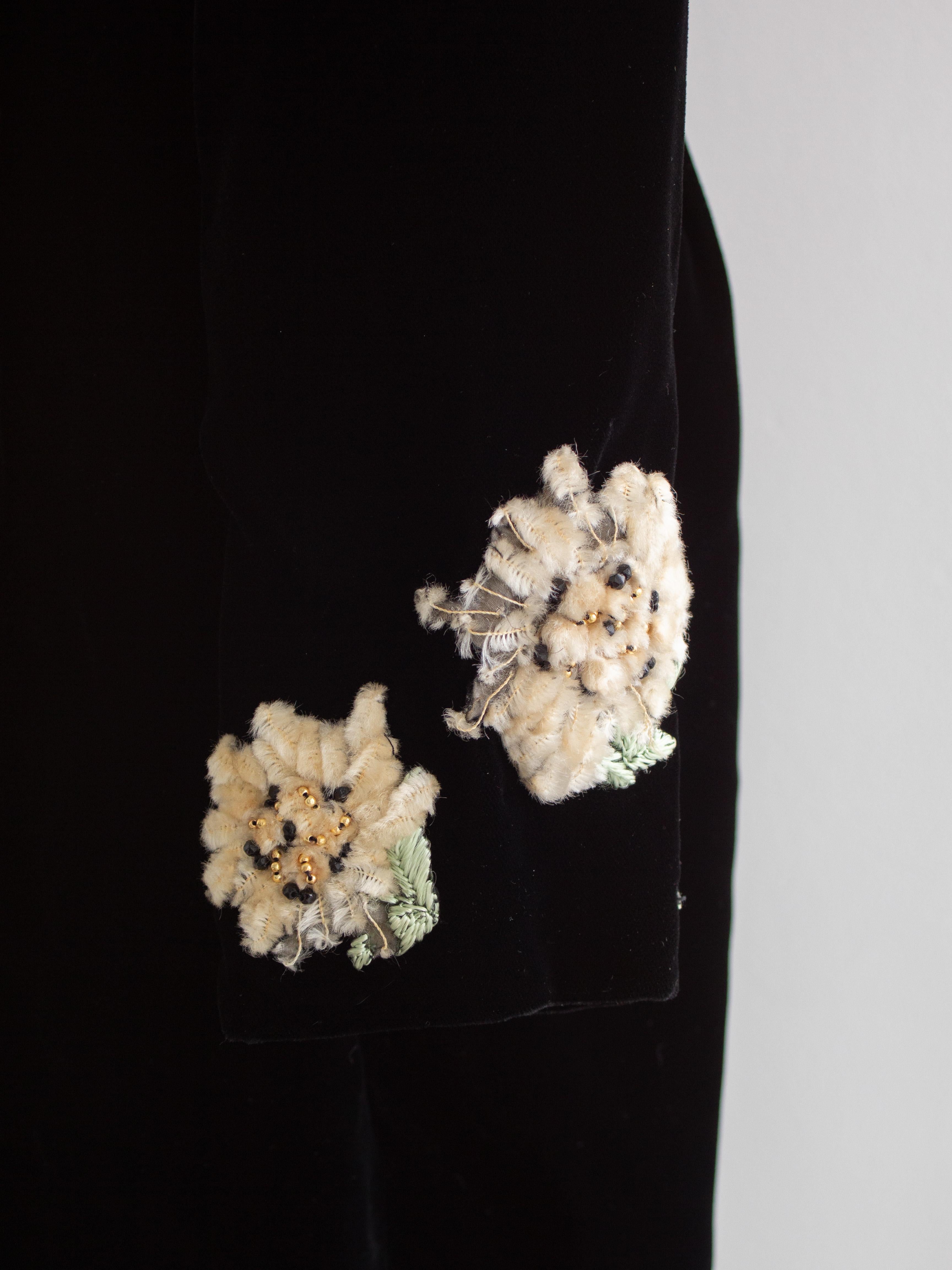 Chanel Vintage F/W 1988 Black Velvet Edelweiss Flower Embroidered Mini Dress For Sale 8