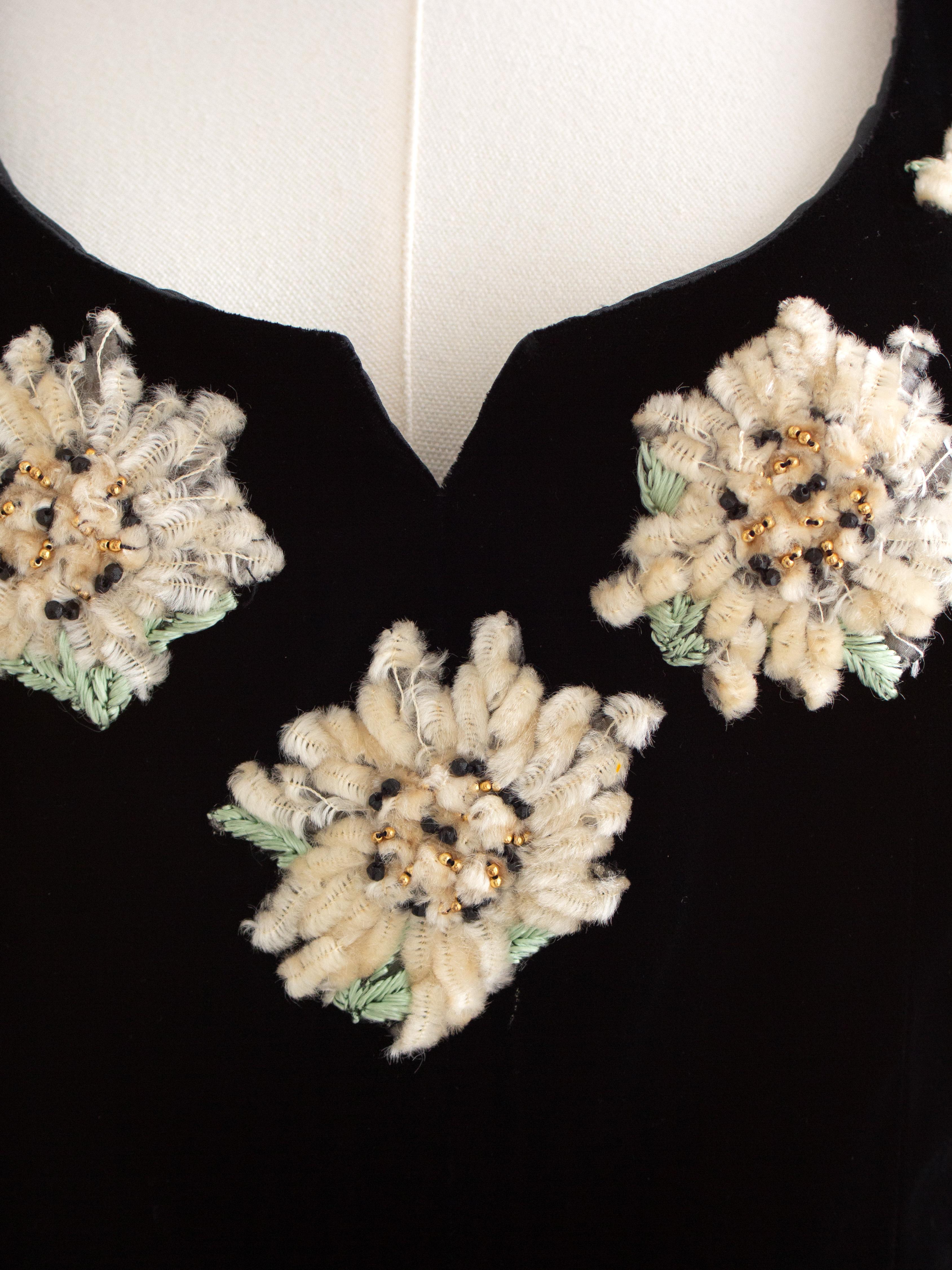 Chanel Vintage F/W 1988 Black Velvet Edelweiss Flower Embroidered Mini Dress For Sale 3
