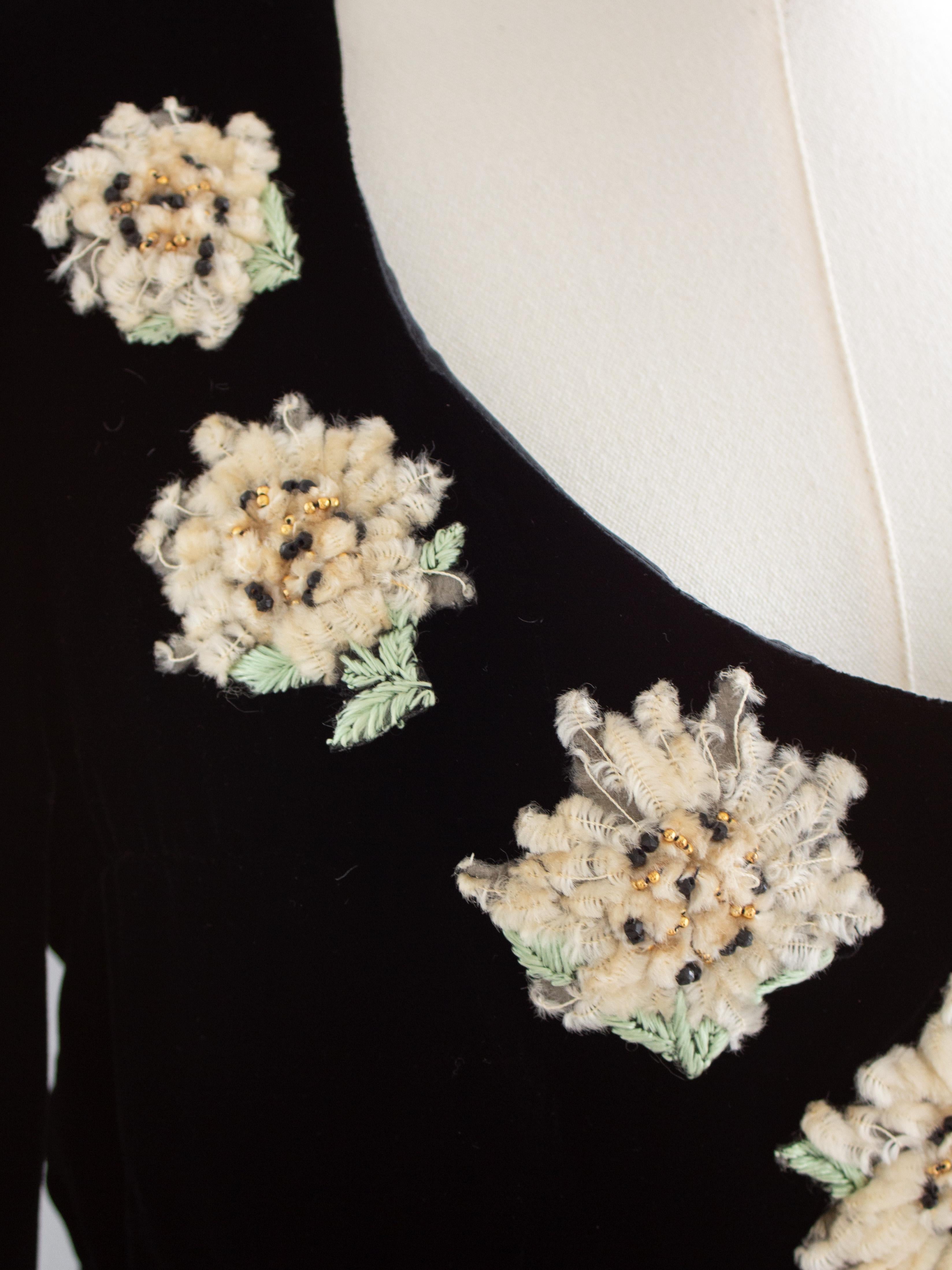 Chanel Vintage F/W 1988 Black Velvet Edelweiss Flower Embroidered Mini Dress For Sale 4