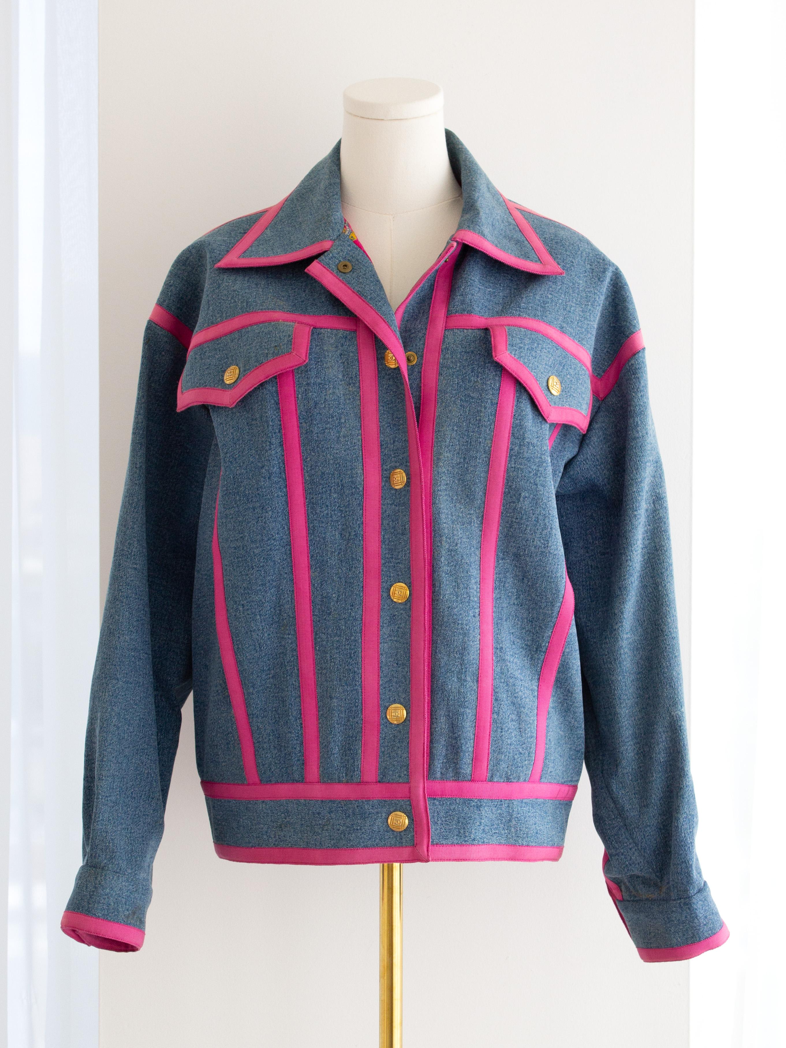 Grigio Chanel Vintage A/I 1991 Giacca Bomber Hip-Hop Denim Rosa Oro 24K in vendita