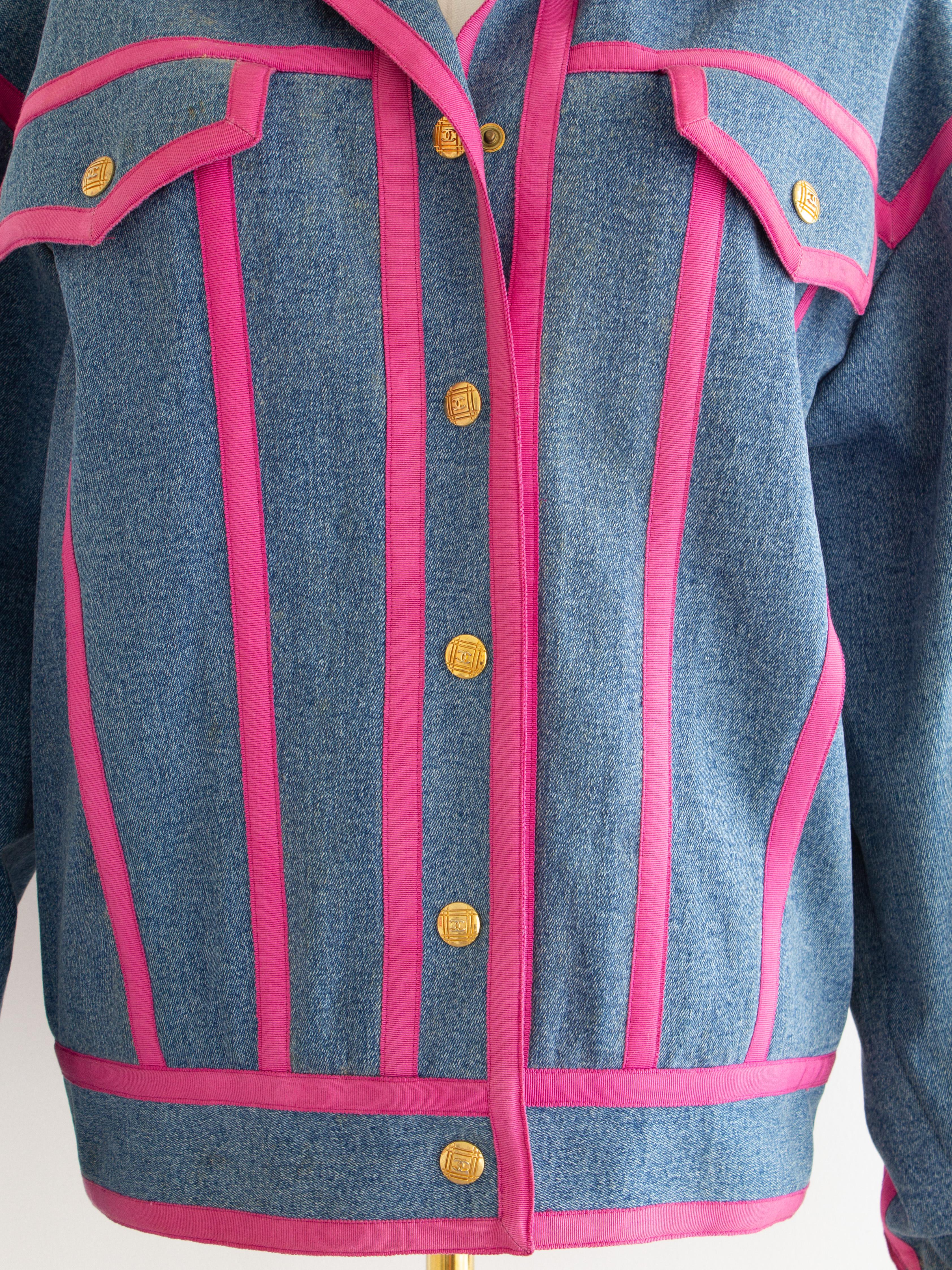 Donna Chanel Vintage A/I 1991 Giacca Bomber Hip-Hop Denim Rosa Oro 24K in vendita