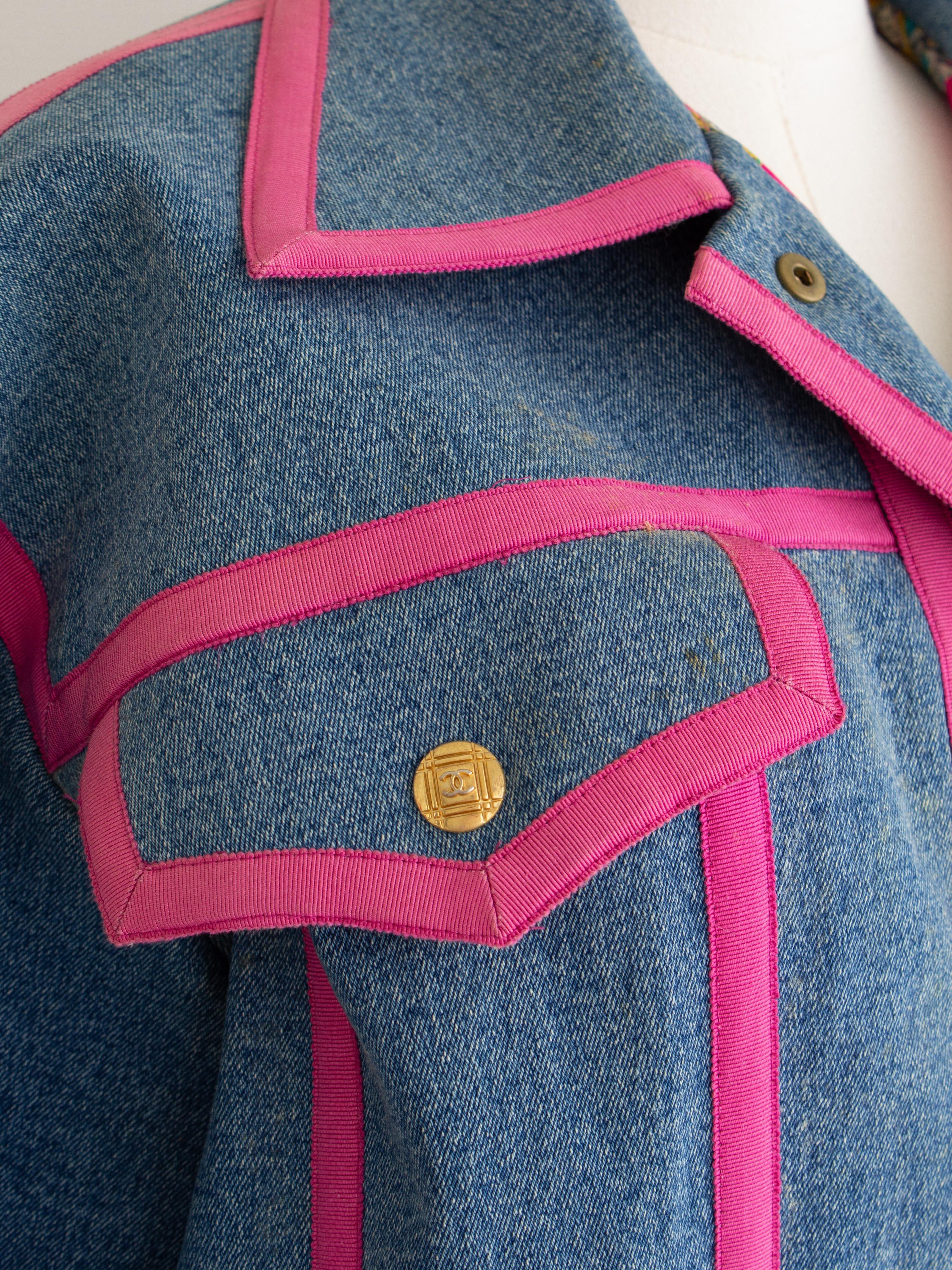 Chanel Vintage A/I 1991 Giacca Bomber Hip-Hop Denim Rosa Oro 24K in vendita 1