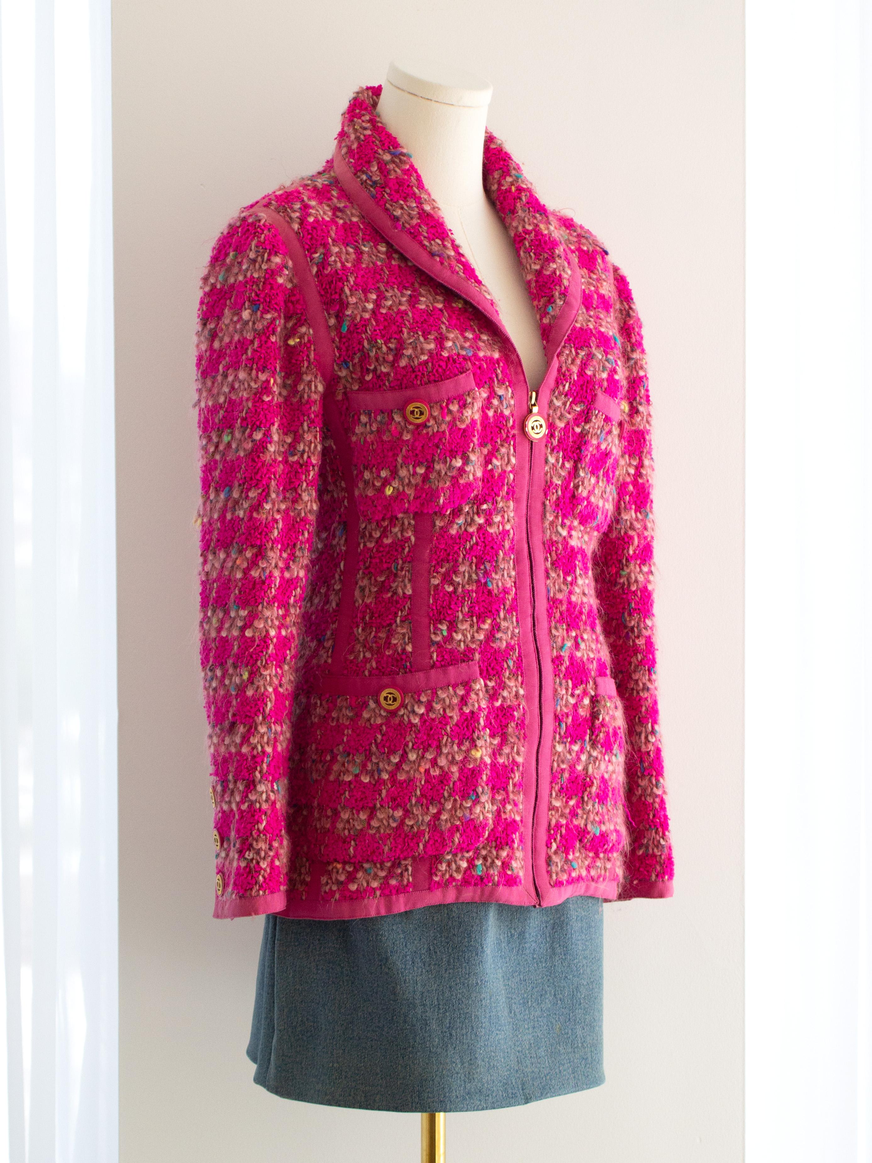 Chanel Vintage A/I 1991 Hip-Hop Rosa Tweed CC Gonna Denim Giacca Completo in vendita 3