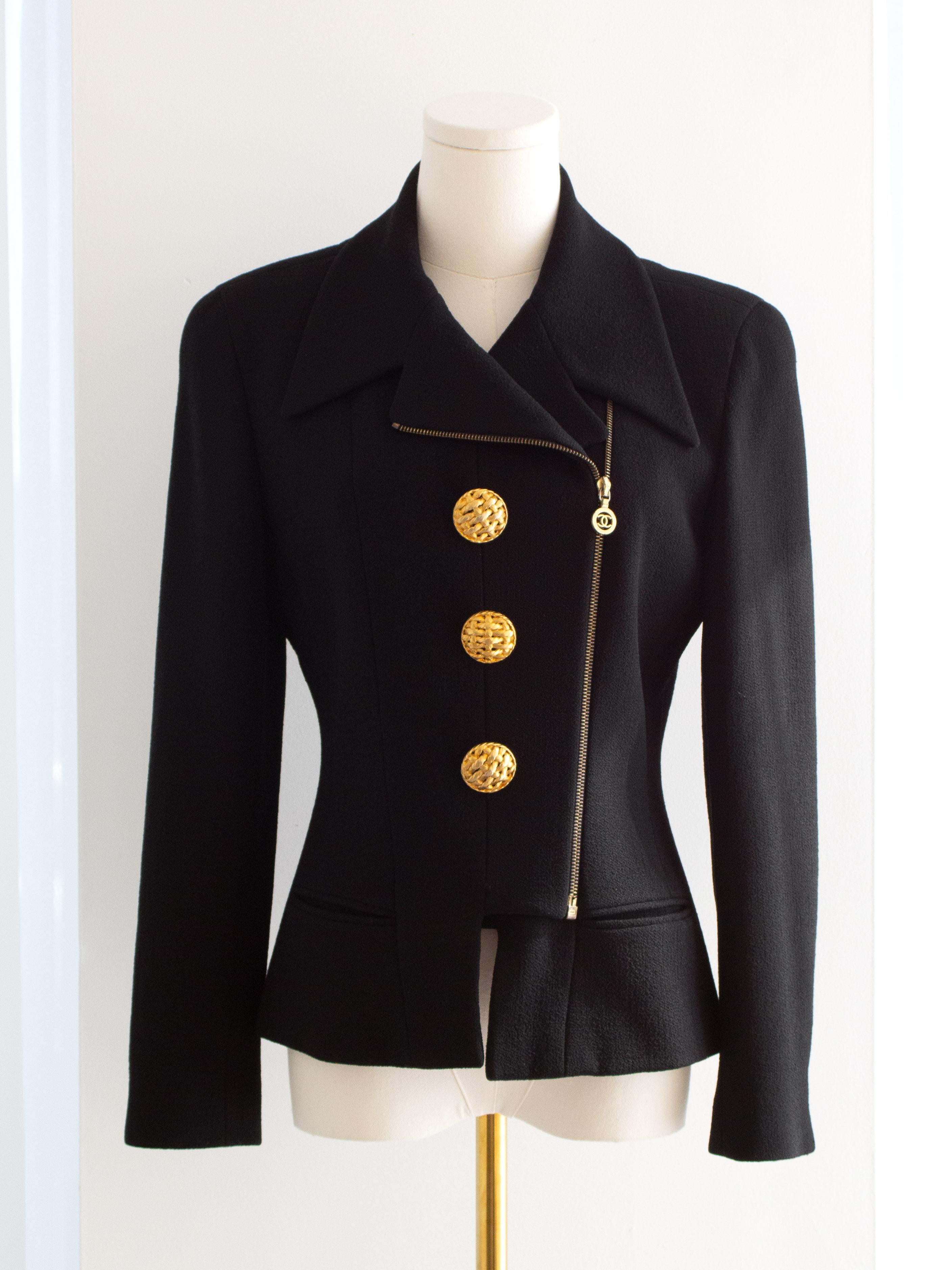 Women's Chanel Vintage F/W 1992 Black Gold Zip Tweed Jacket For Sale