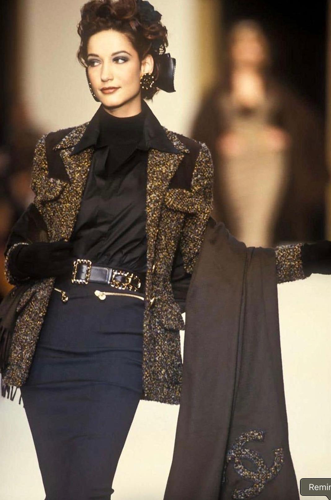 Black Chanel Vintage F/W 1992 English Tweed Suede Grey Brown CC Gold Runway Jacket For Sale