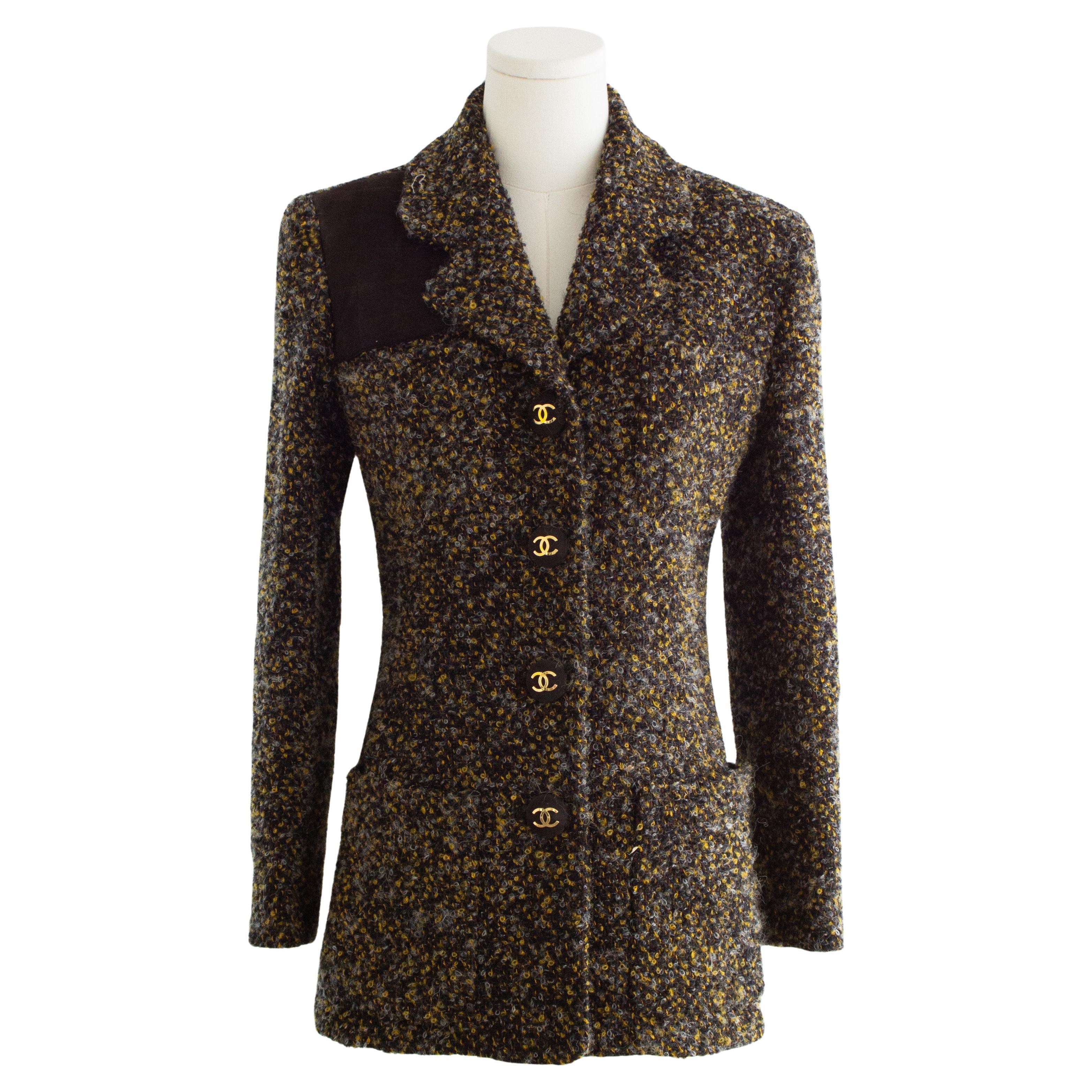 Chanel Vintage F/W 1992 English Tweed Suede Grey Brown CC Gold Runway Jacket For Sale