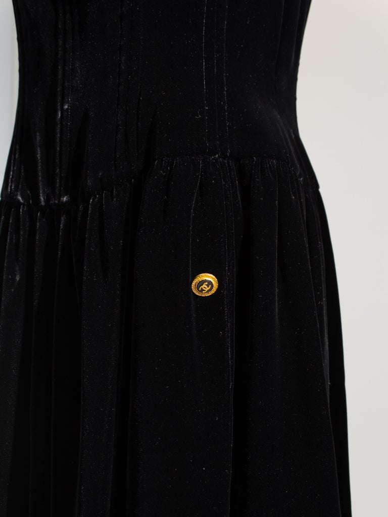 Chanel Vintage F/W 1993 Black Velvet Gold Chain Strap Corset 93a Dress