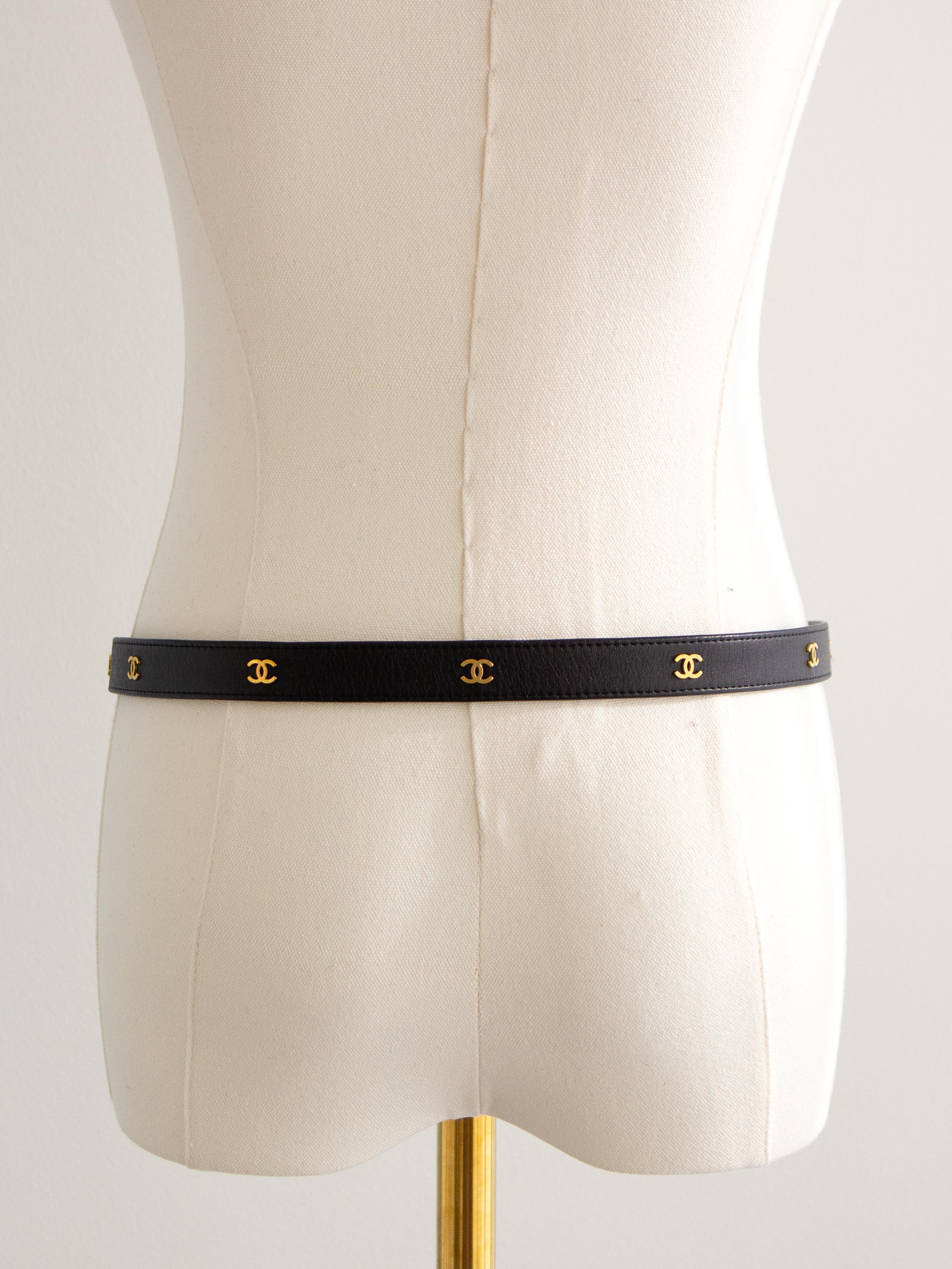 Chanel Vintage F/W 1994 Black Gold CC Logo Chain Buckle 94A Leather Belt 85/34 7