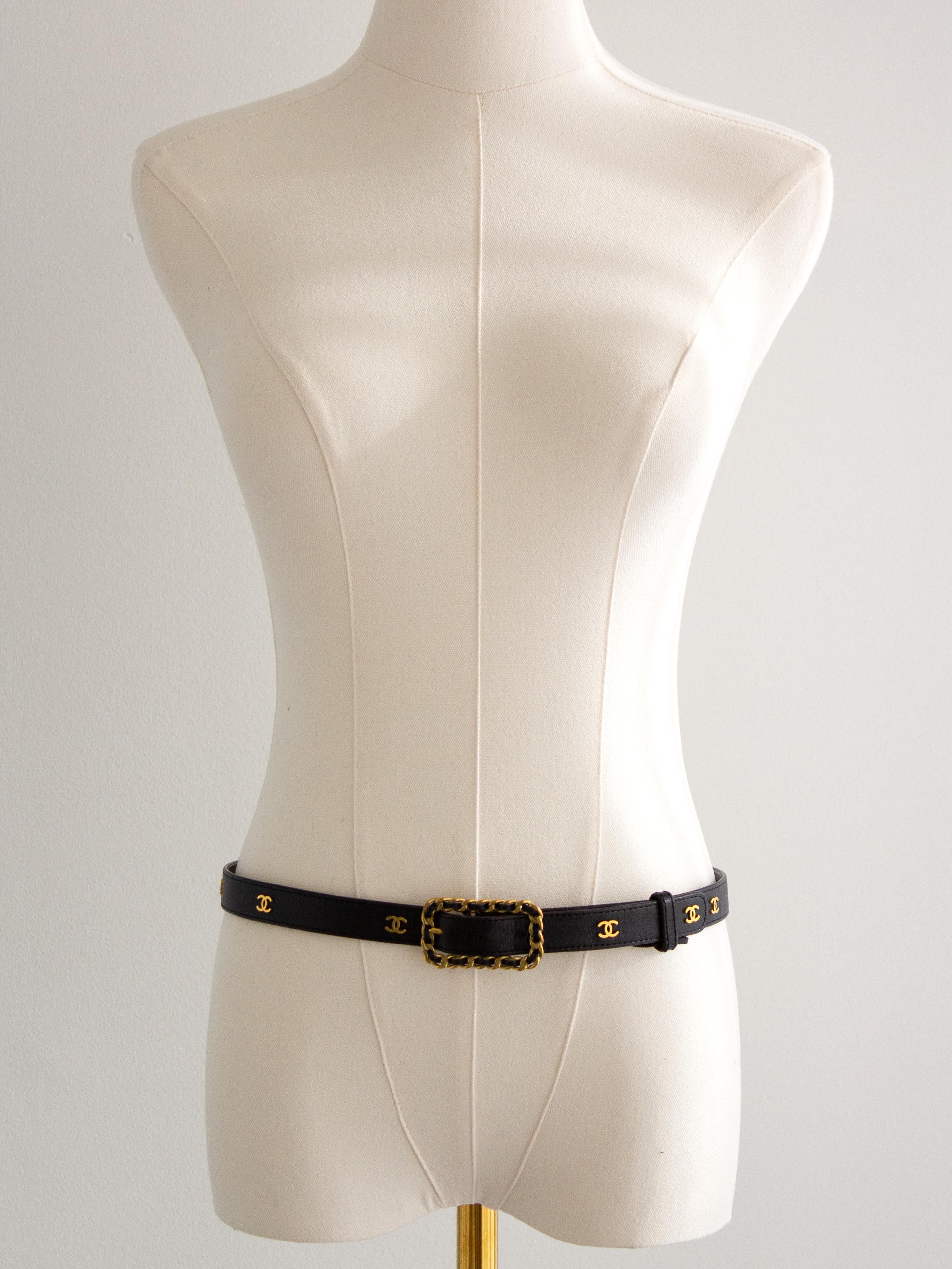 Chanel Vintage F/W 1994 Black Gold CC Logo Chain Buckle 94A Leather Belt 85/34 10