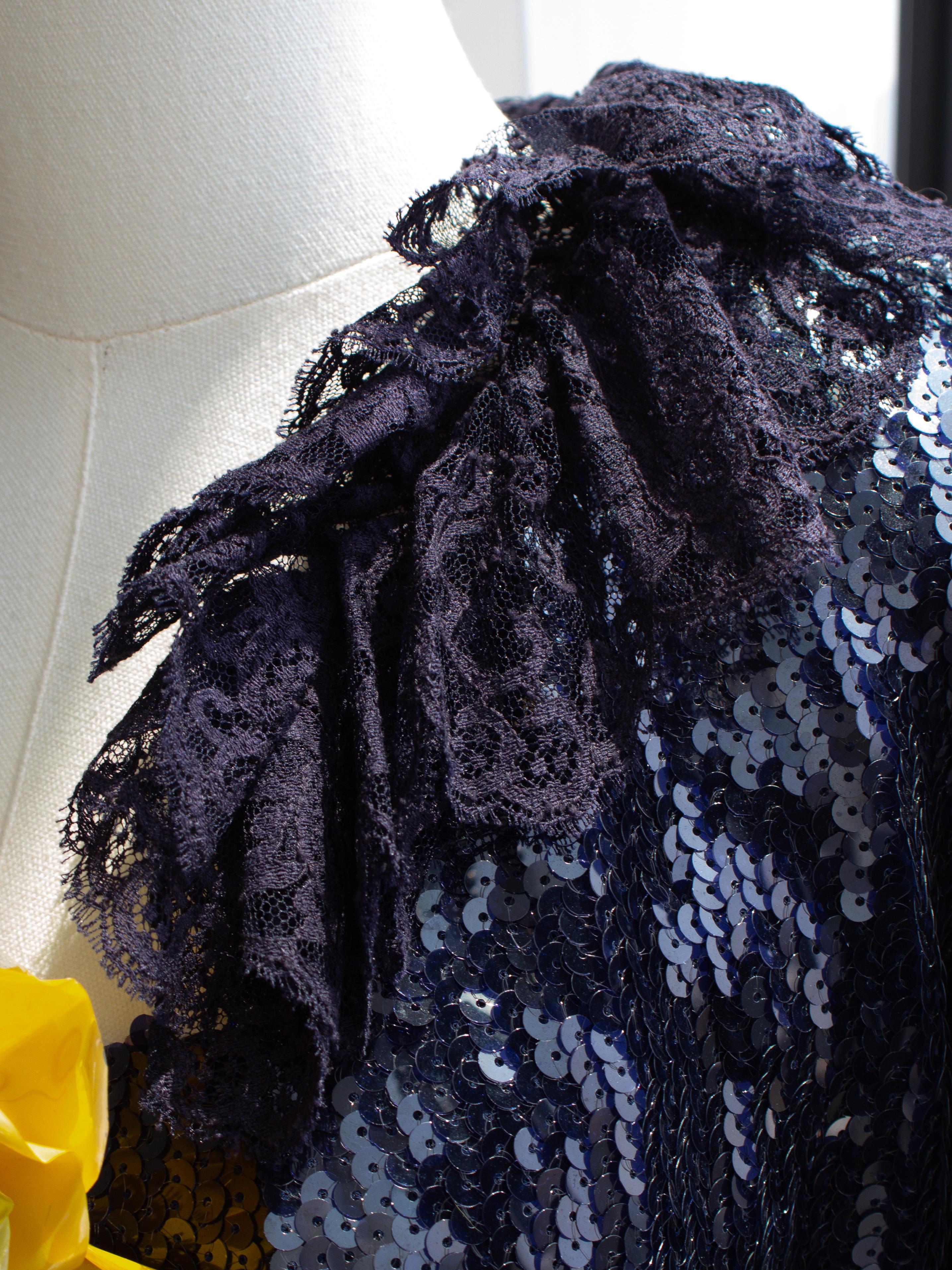 Chanel Vintage A/I 1994 Blu Navy impreziosito da paillettes 3 pezzi 94A Top Giacca Gonna in vendita 7
