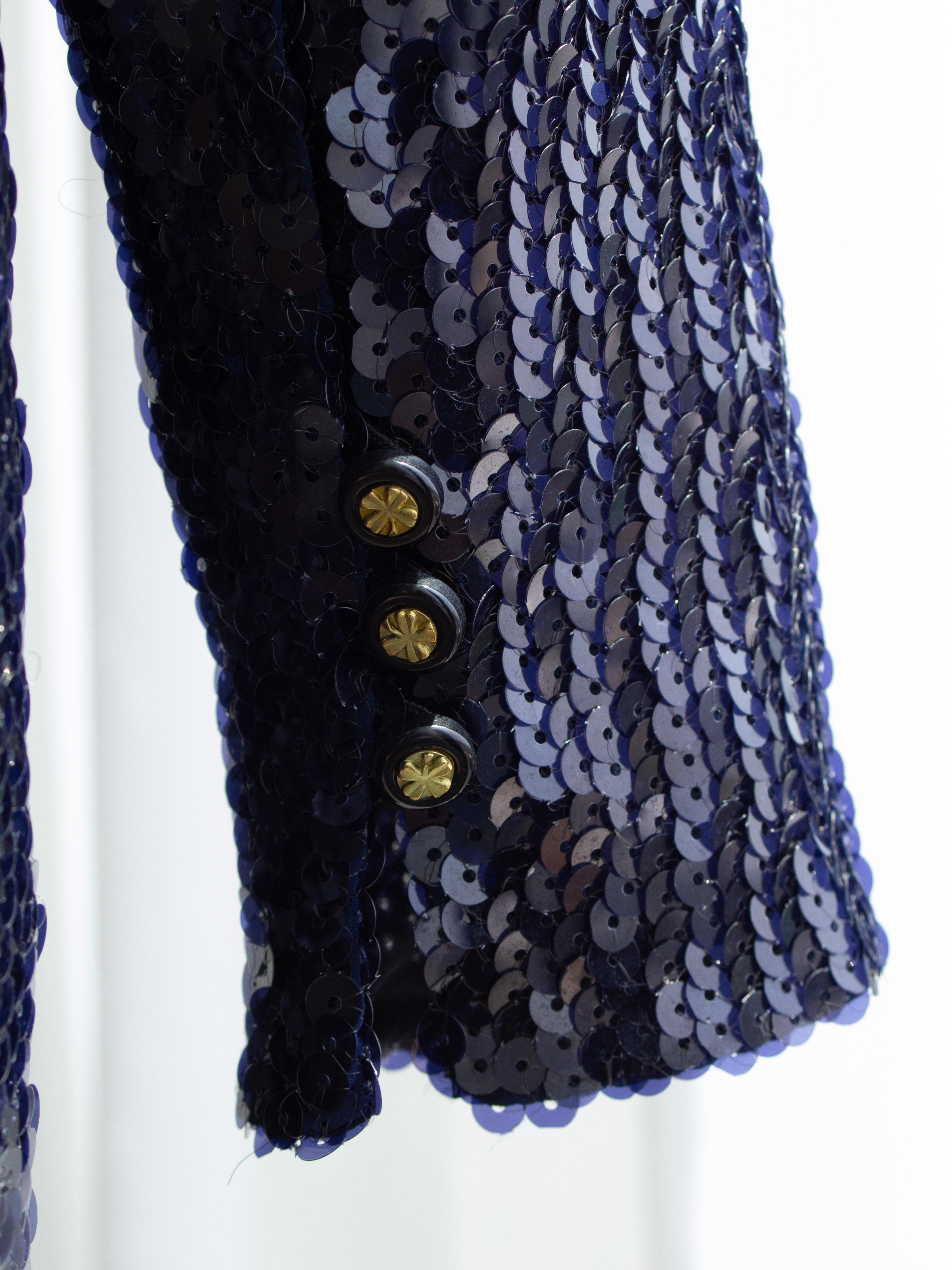 Chanel Vintage A/I 1994 Blu Navy impreziosito da paillettes 3 pezzi 94A Top Giacca Gonna in vendita 8