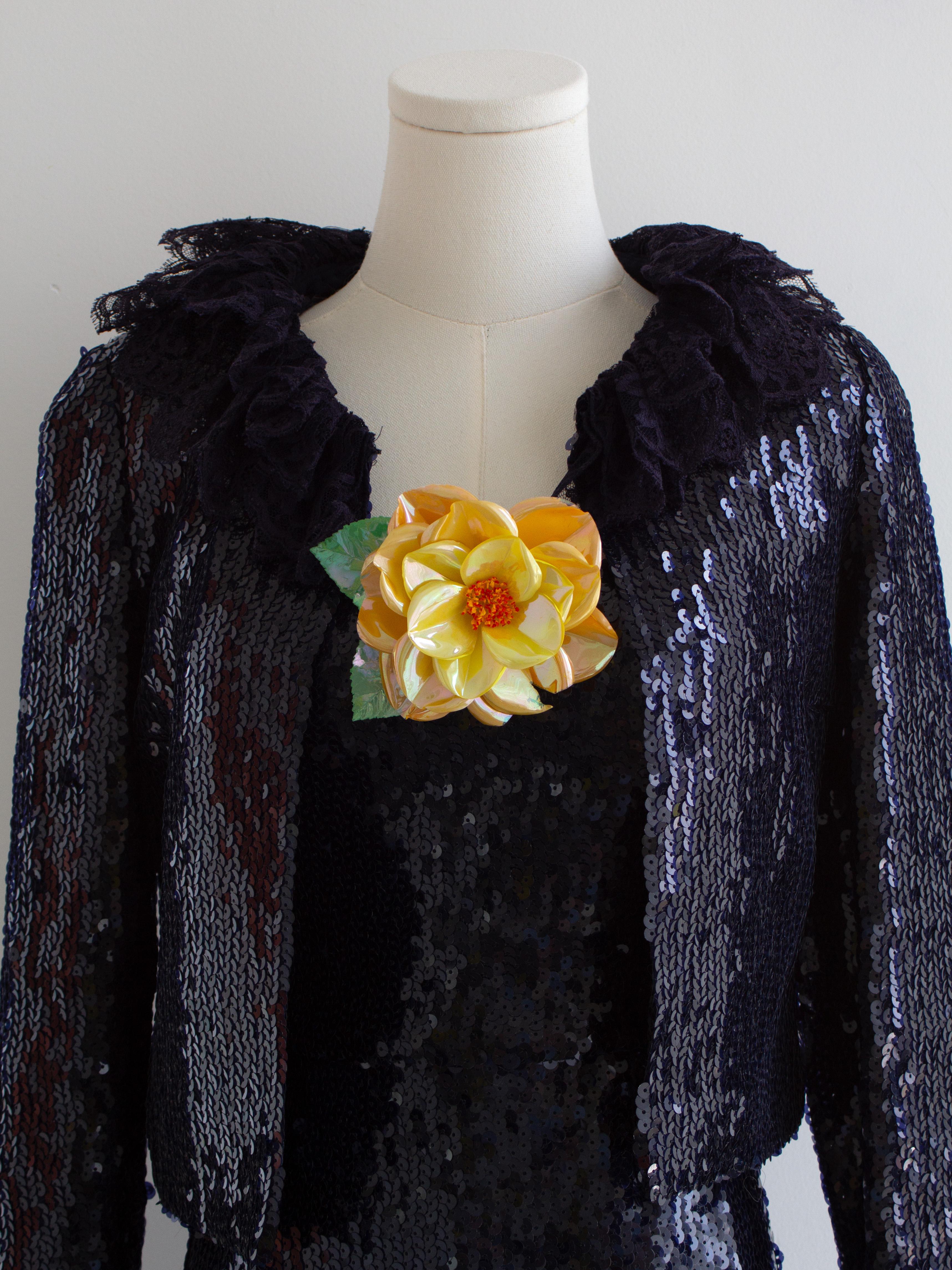 Chanel Vintage A/I 1994 Blu Navy impreziosito da paillettes 3 pezzi 94A Top Giacca Gonna in vendita 4
