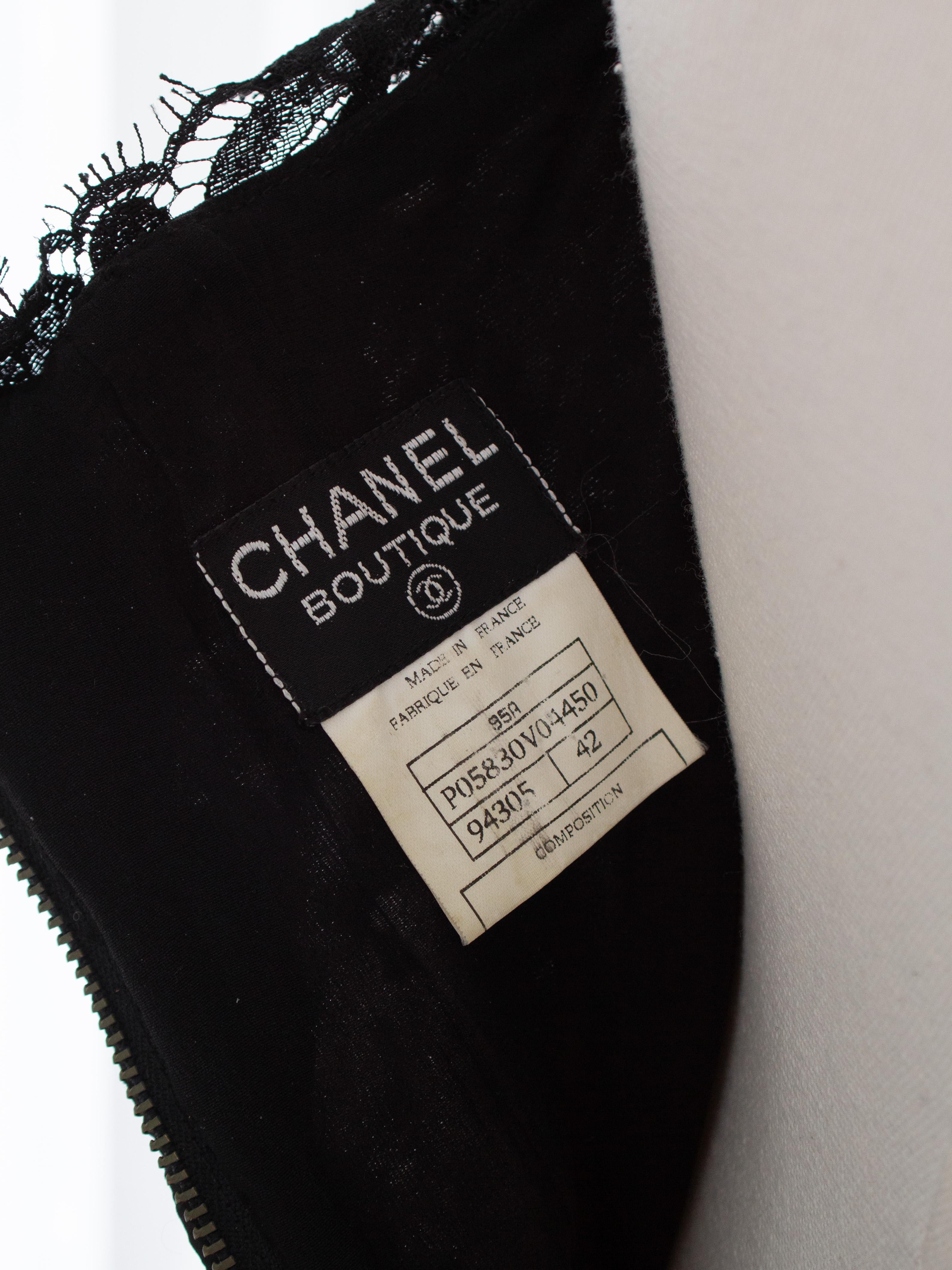 Chanel Vintage F/W 1995 Black Lace Floral Sweetheart 95A LBD Dress 9