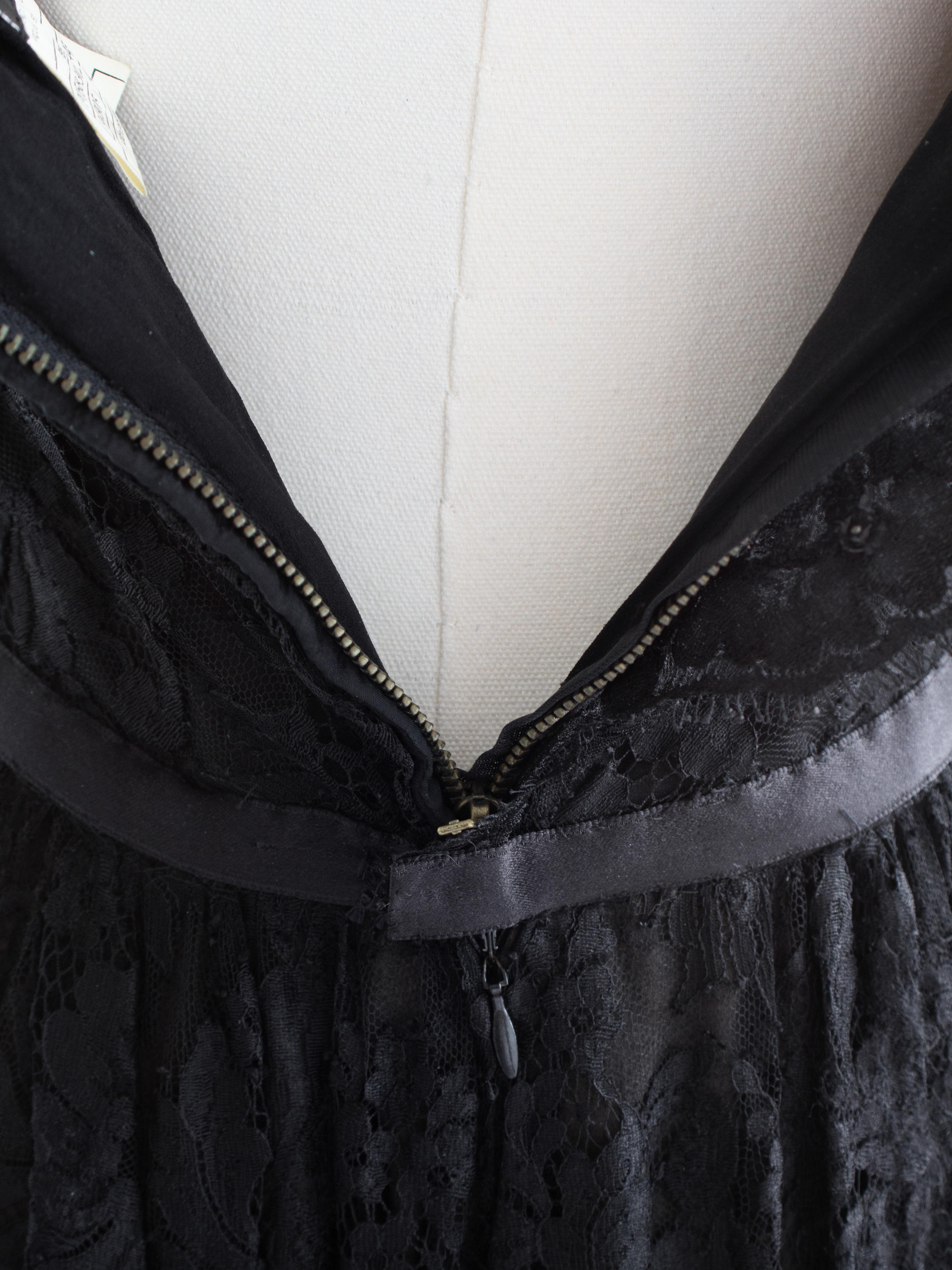 Chanel Vintage F/W 1995 Black Lace Floral Sweetheart 95A LBD Dress 11