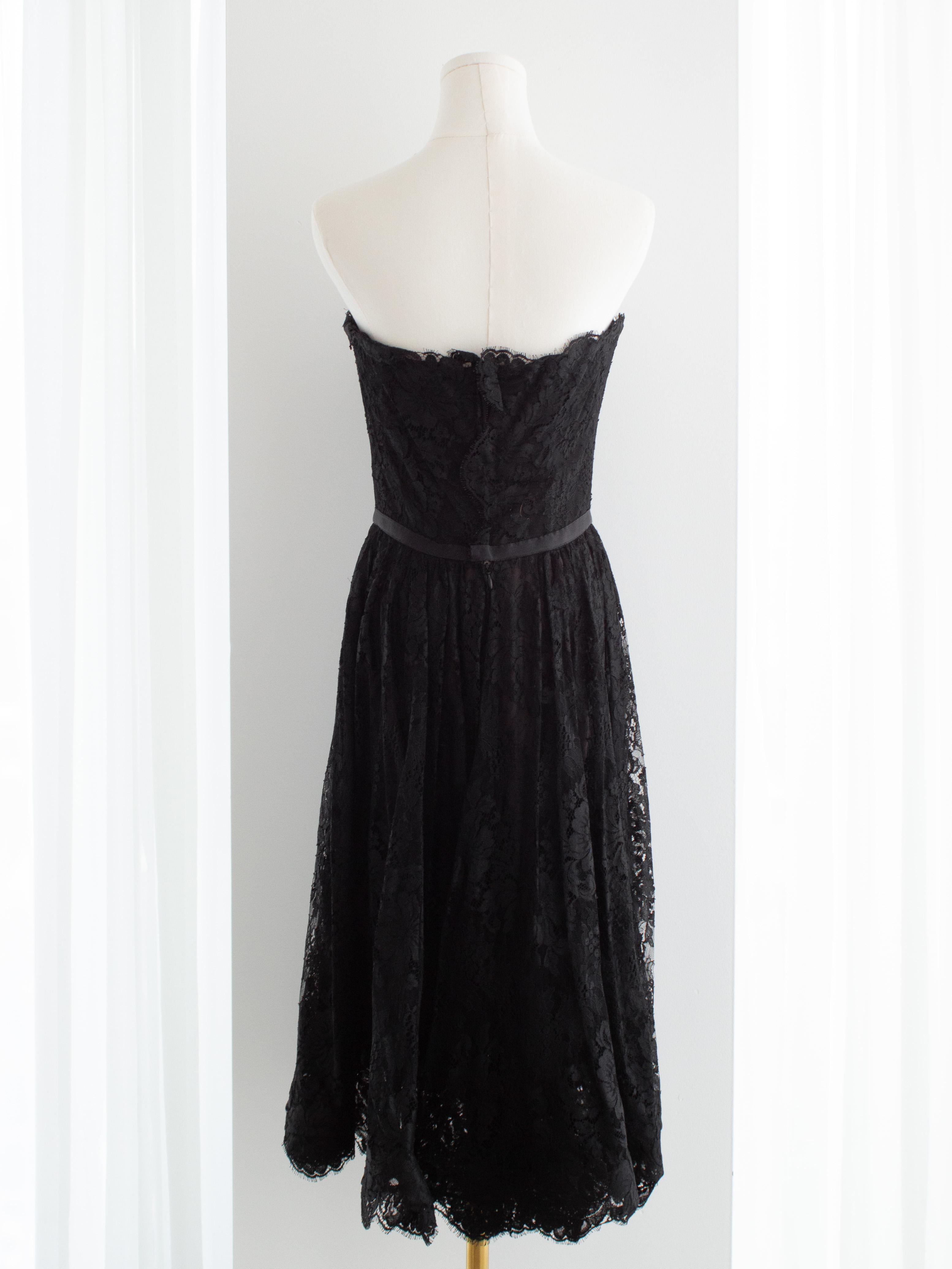 Chanel Vintage F/W 1995 Black Lace Floral Sweetheart 95A LBD Dress 1