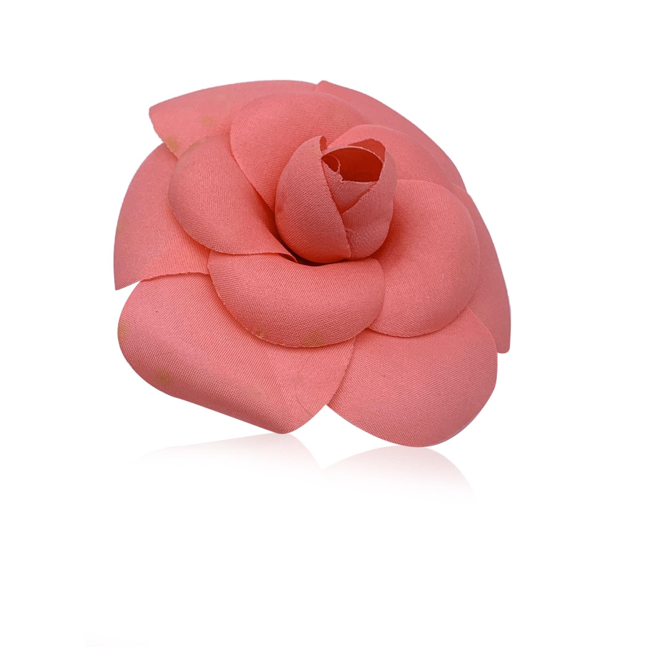 Women's Chanel Vintage Fabric Pink Flower Pin Brooch Camellia Camelia