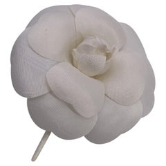 Chanel Vintage Fabric White Flower Camelia Camellia Brooch Pin