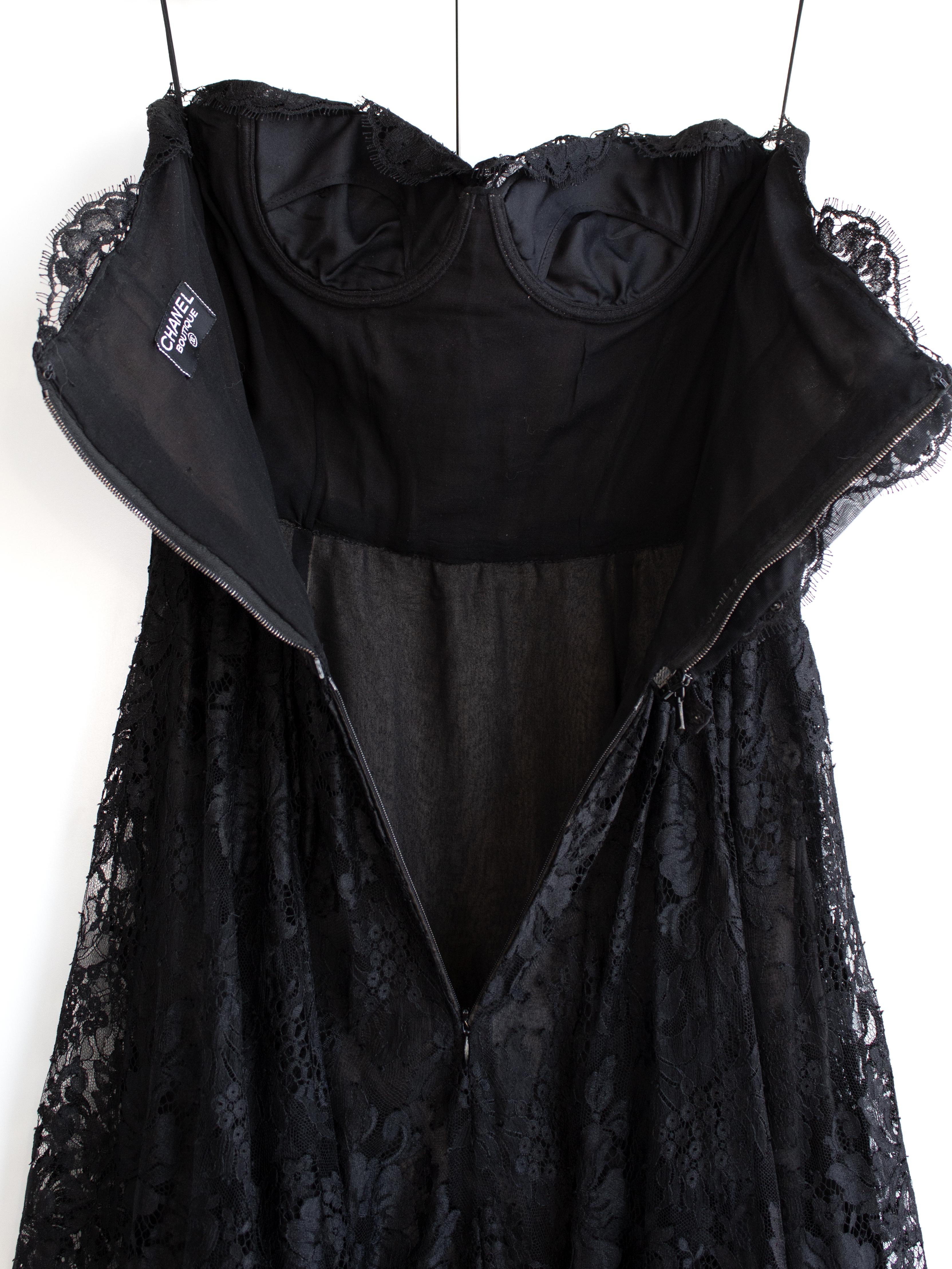 Chanel Vintage Fall 1995 Black Floral Lace Sweetheart Bustier LBD 95A Dress 7