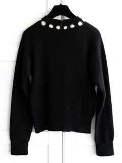 Chanel Vintage Fall 1995 Pearl Necklace Gripoix Black Cashmere 95A Sweater