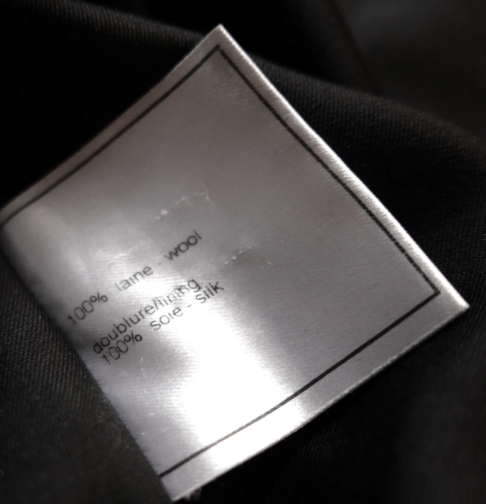 Chanel Vintage Fall 1998 Black Seam Detail Wool Jacket For Sale 6
