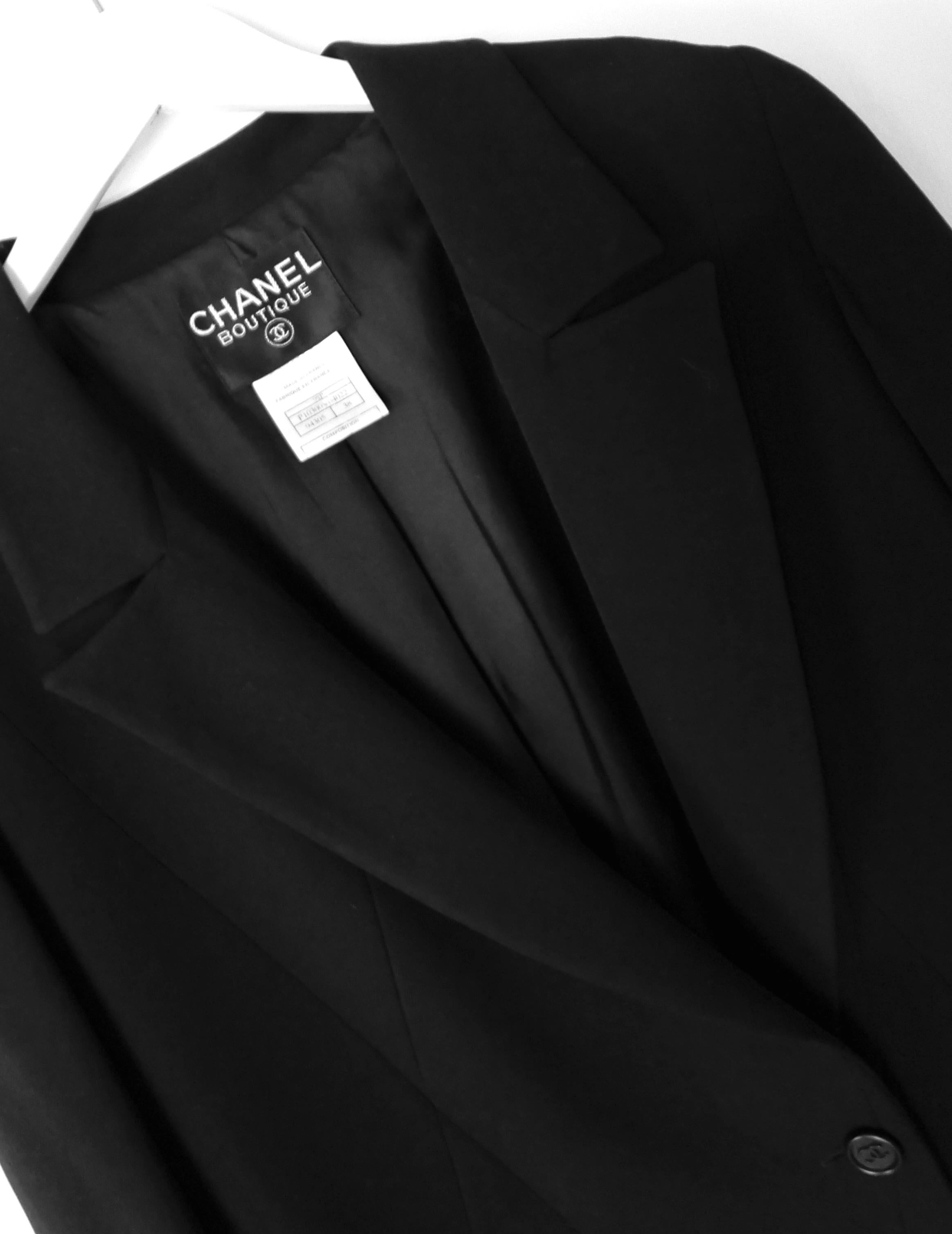 Chanel Vintage Fall 1998 Black Seam Detail Wool Jacket For Sale 1