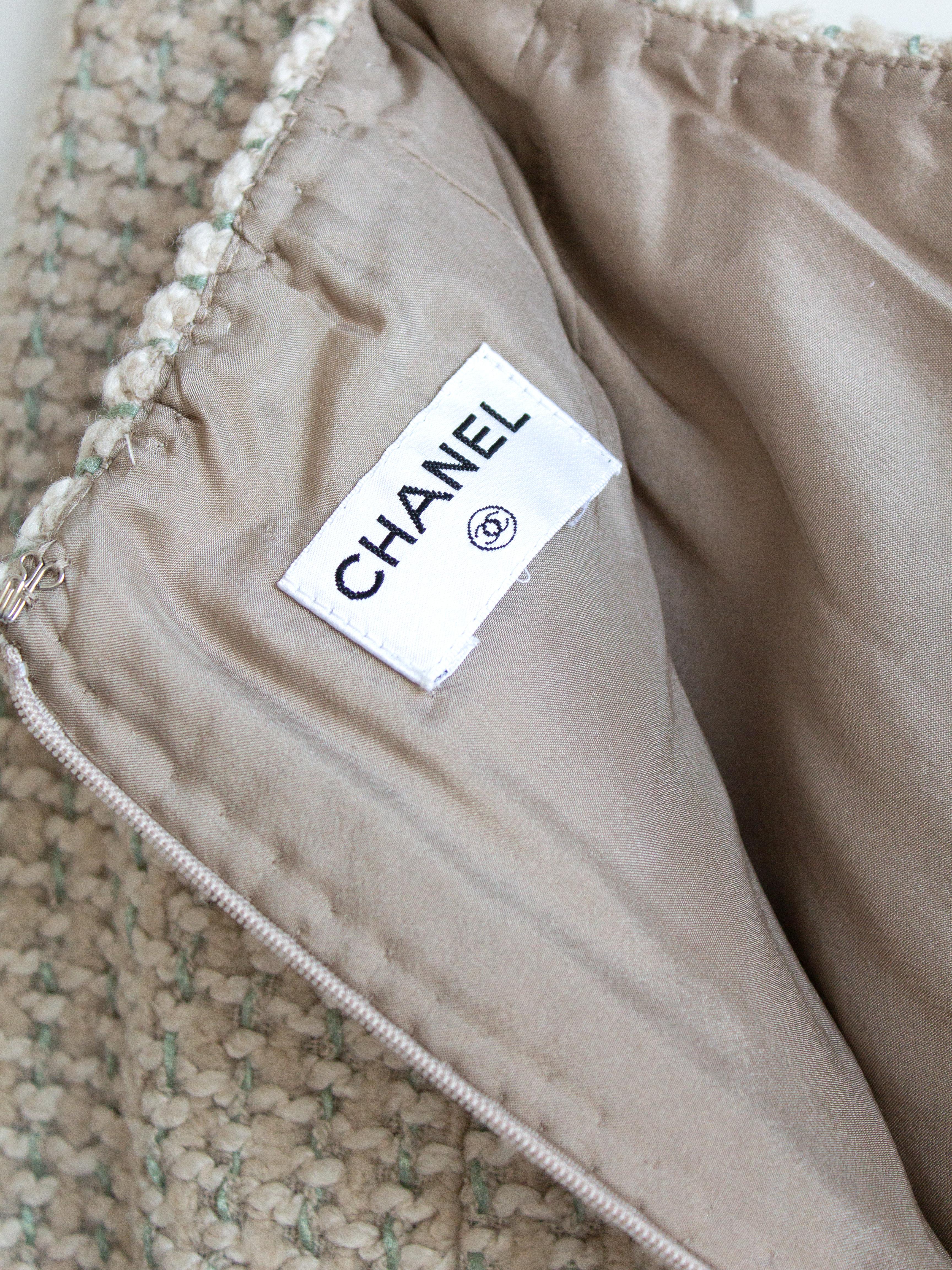 Chanel Vintage Fall 2002 Beige Green Tweed 02A Jacket Skirt Suit 9