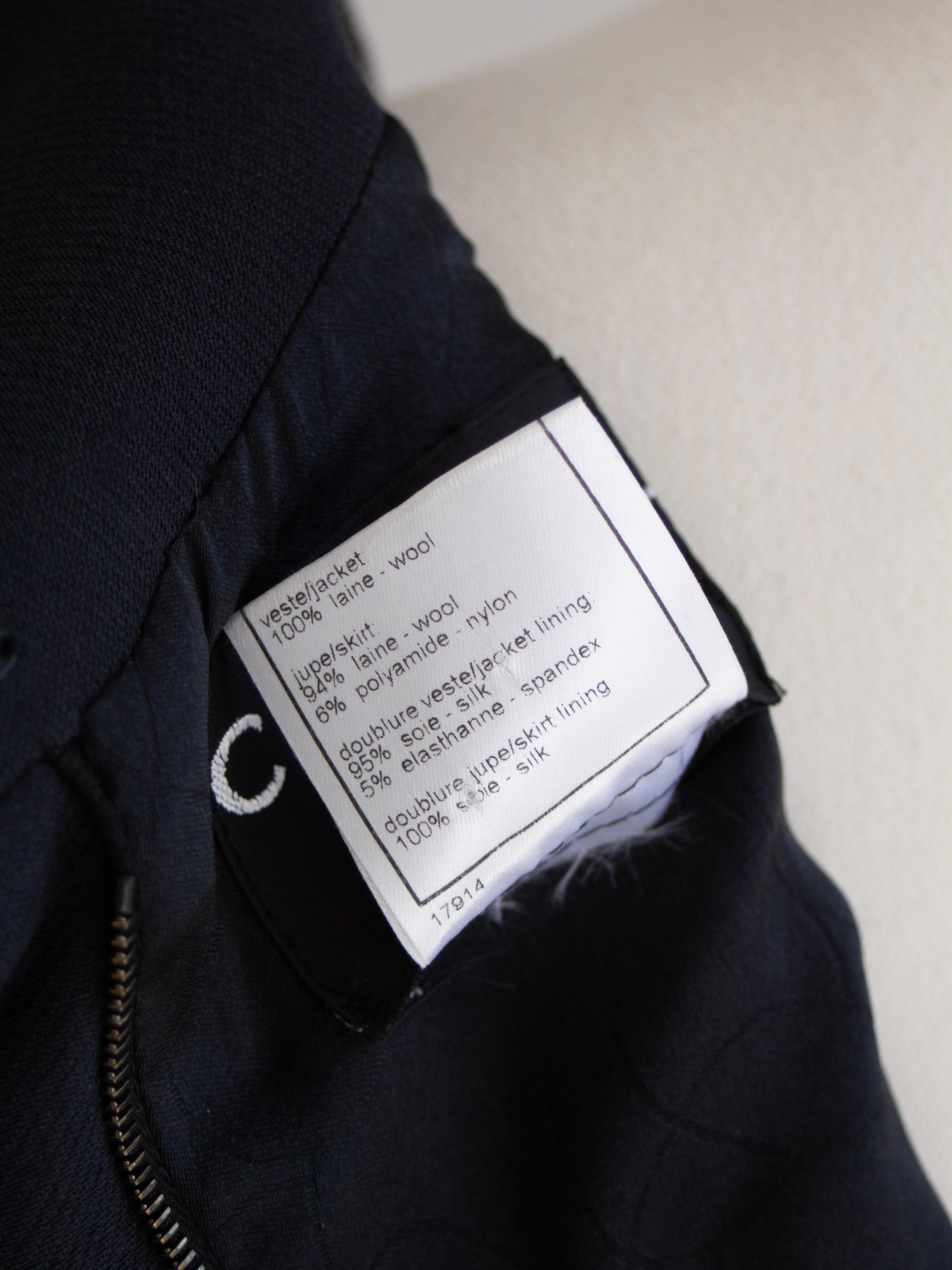 Chanel Vintage Fall 2002 Navy Blue Embellished Silver Crystal 02A Top Jacket For Sale 10