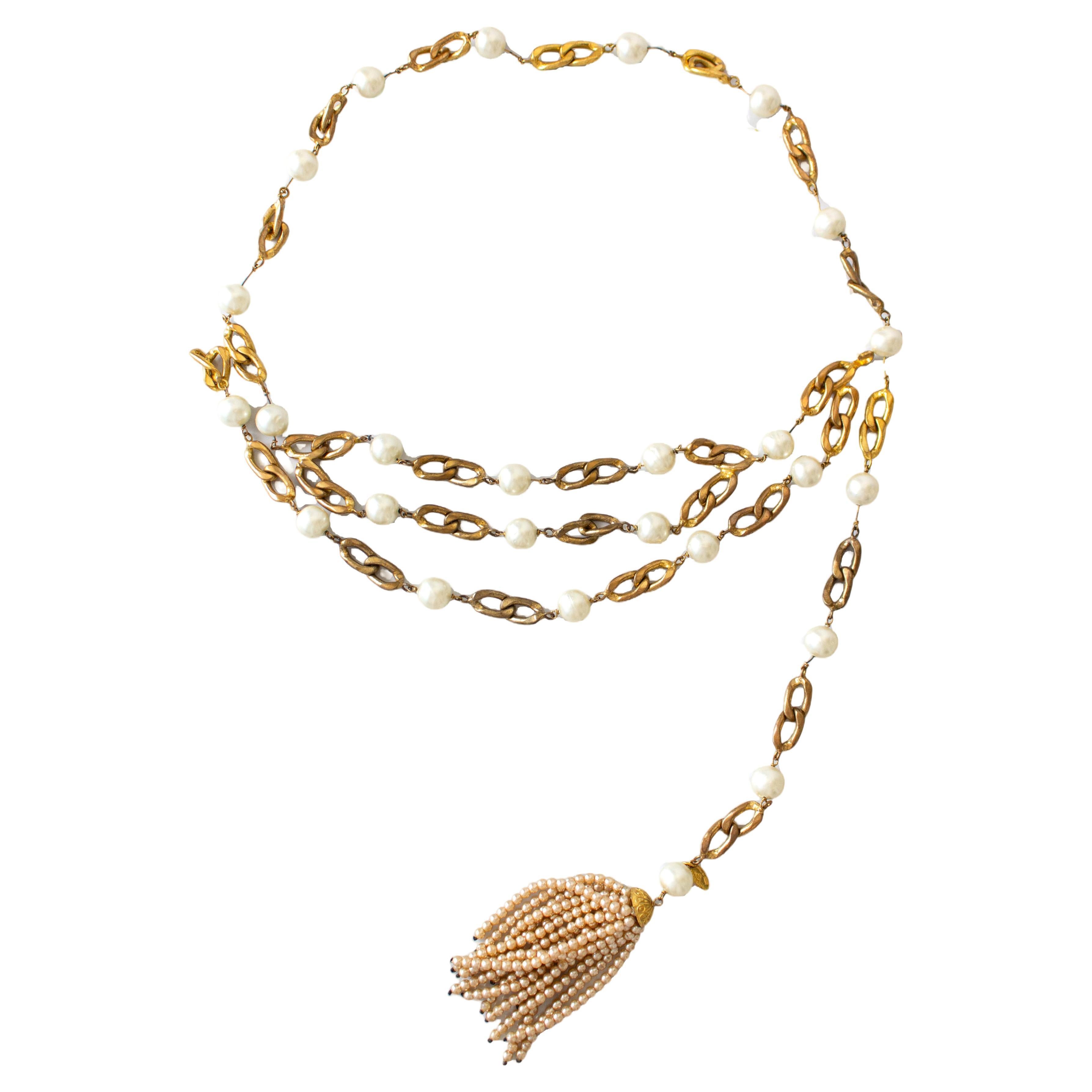 CHANEL 1996 Medallion Pendant CC logo Gold Chain Necklace Vintage
