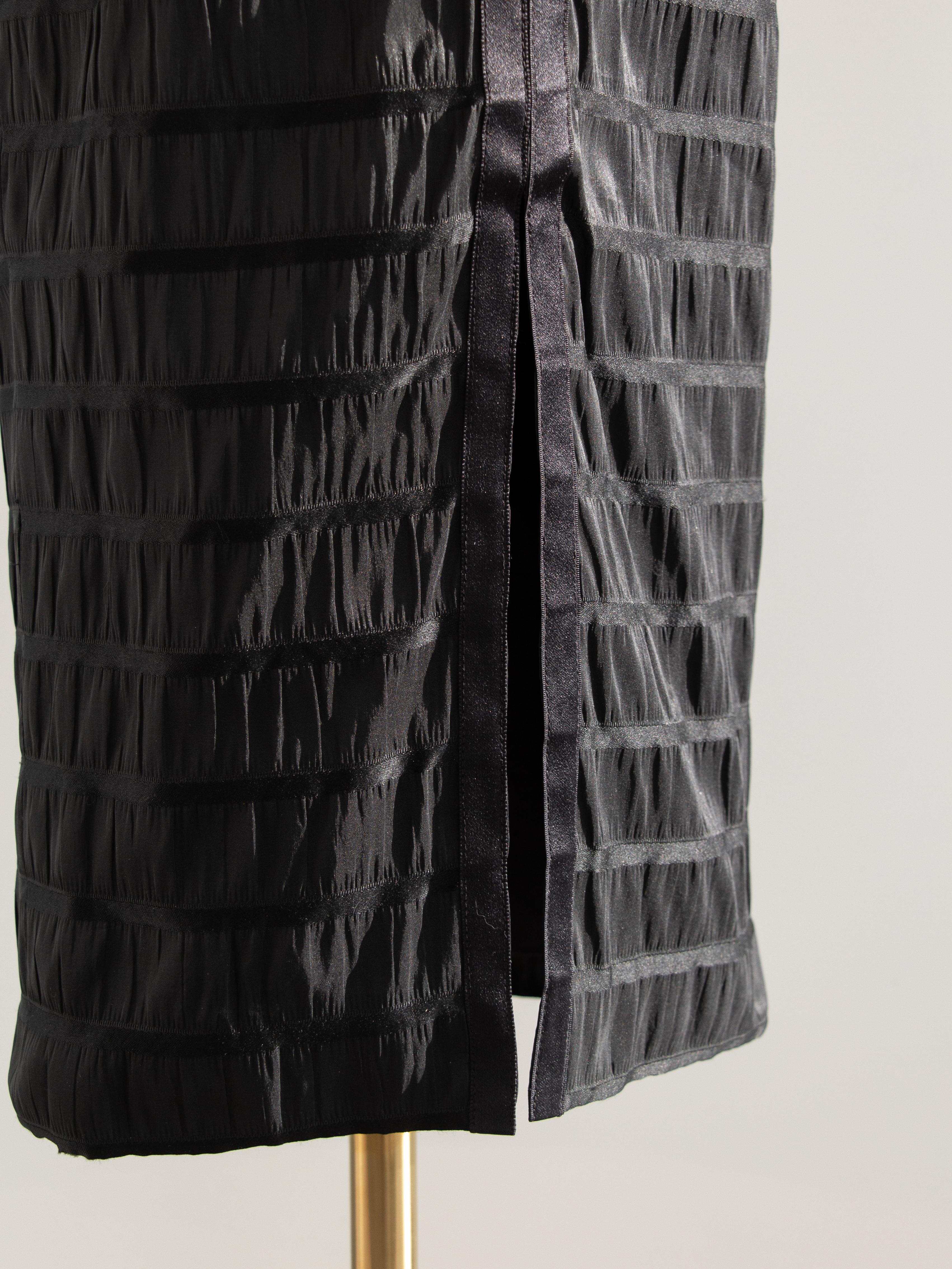 Chanel Vintage Fall/Winter 1992 Black Lesage Ribbon Silk Bodycon Midi Dress For Sale 8