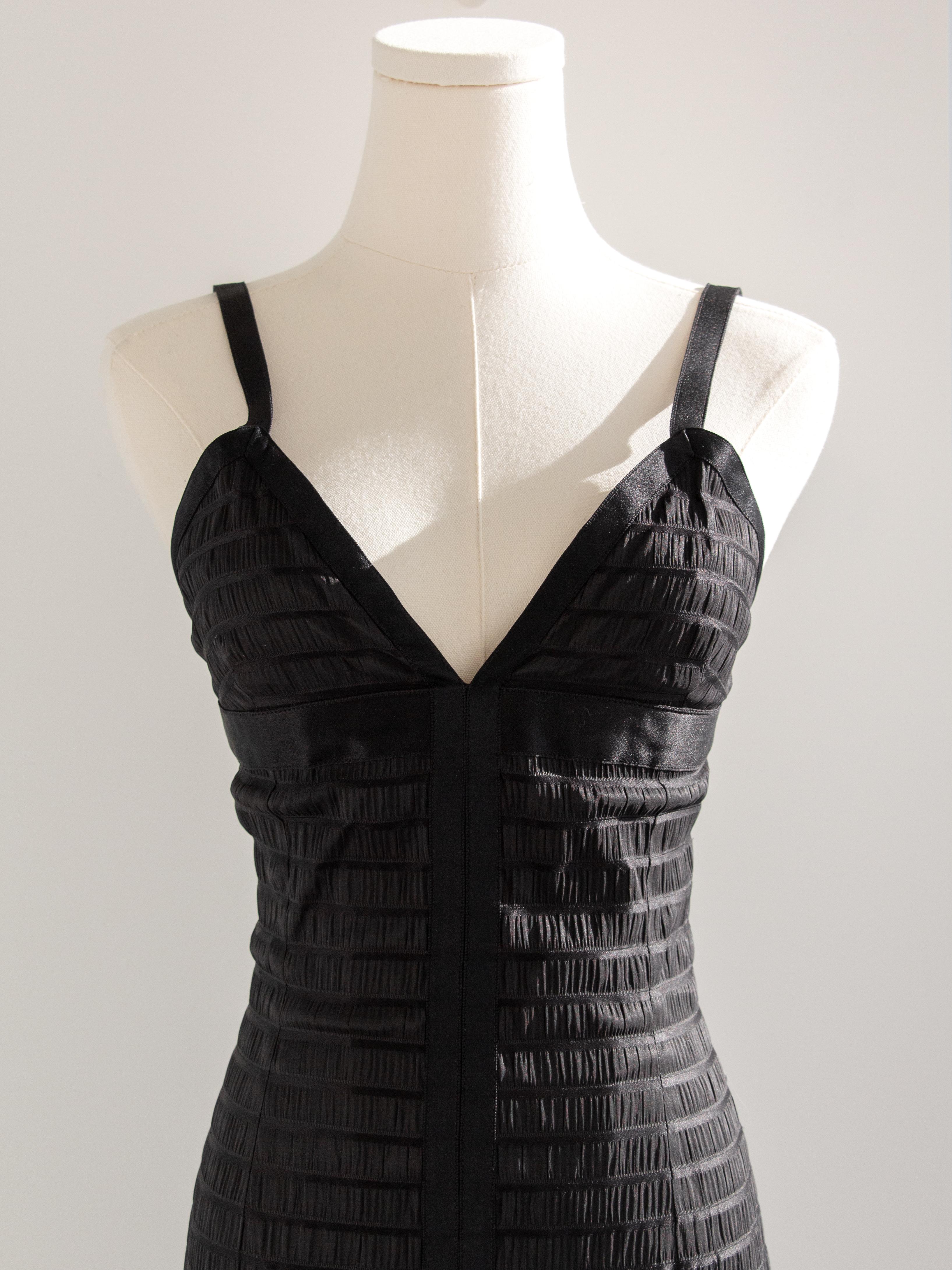 Chanel Vintage Fall/Winter 1992 Black Lesage Ribbon Silk Bodycon Midi Dress For Sale 3