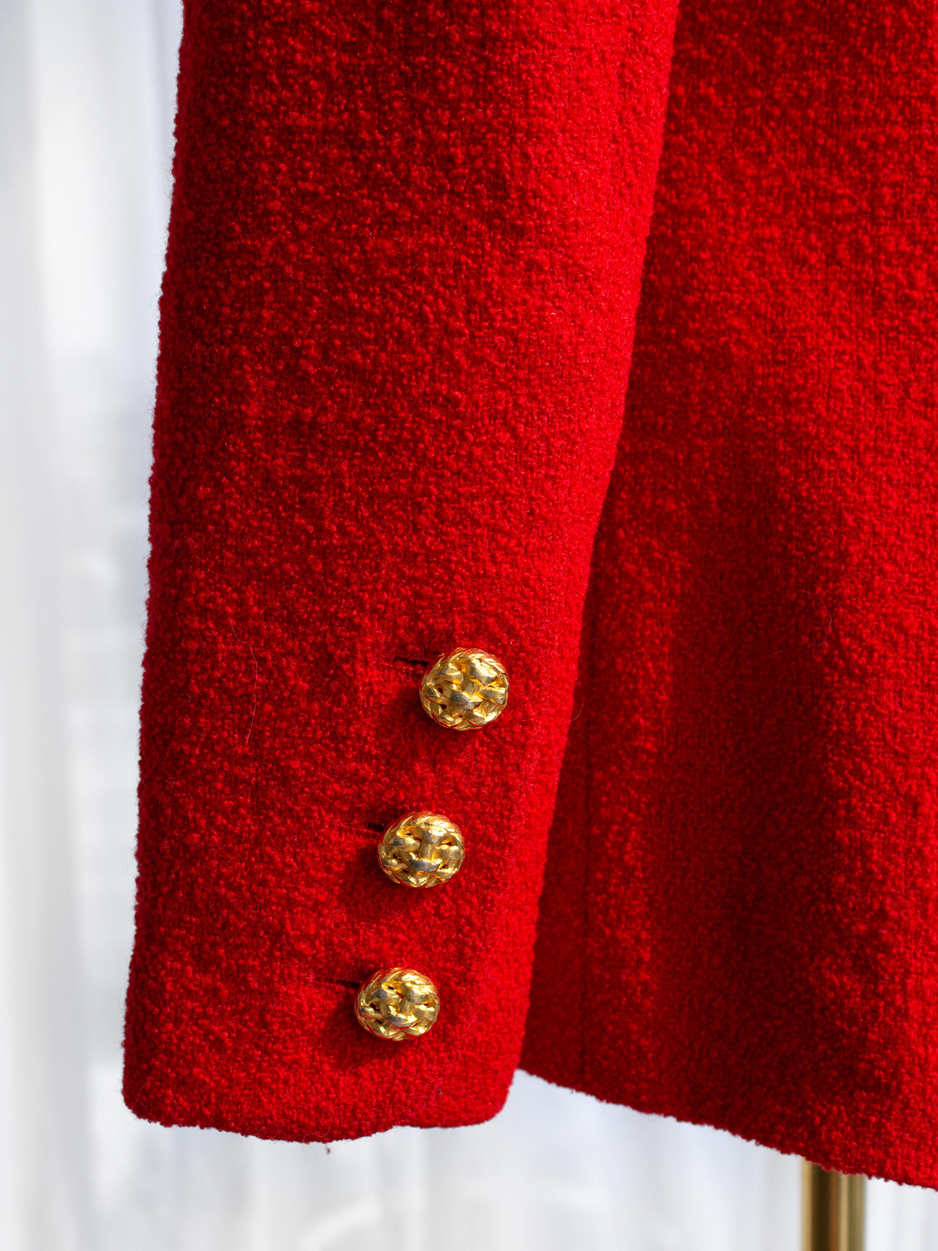 Chanel Vintage Fall/Winter 1992 Runway Parisian Red Gold Tweed Jacket 7