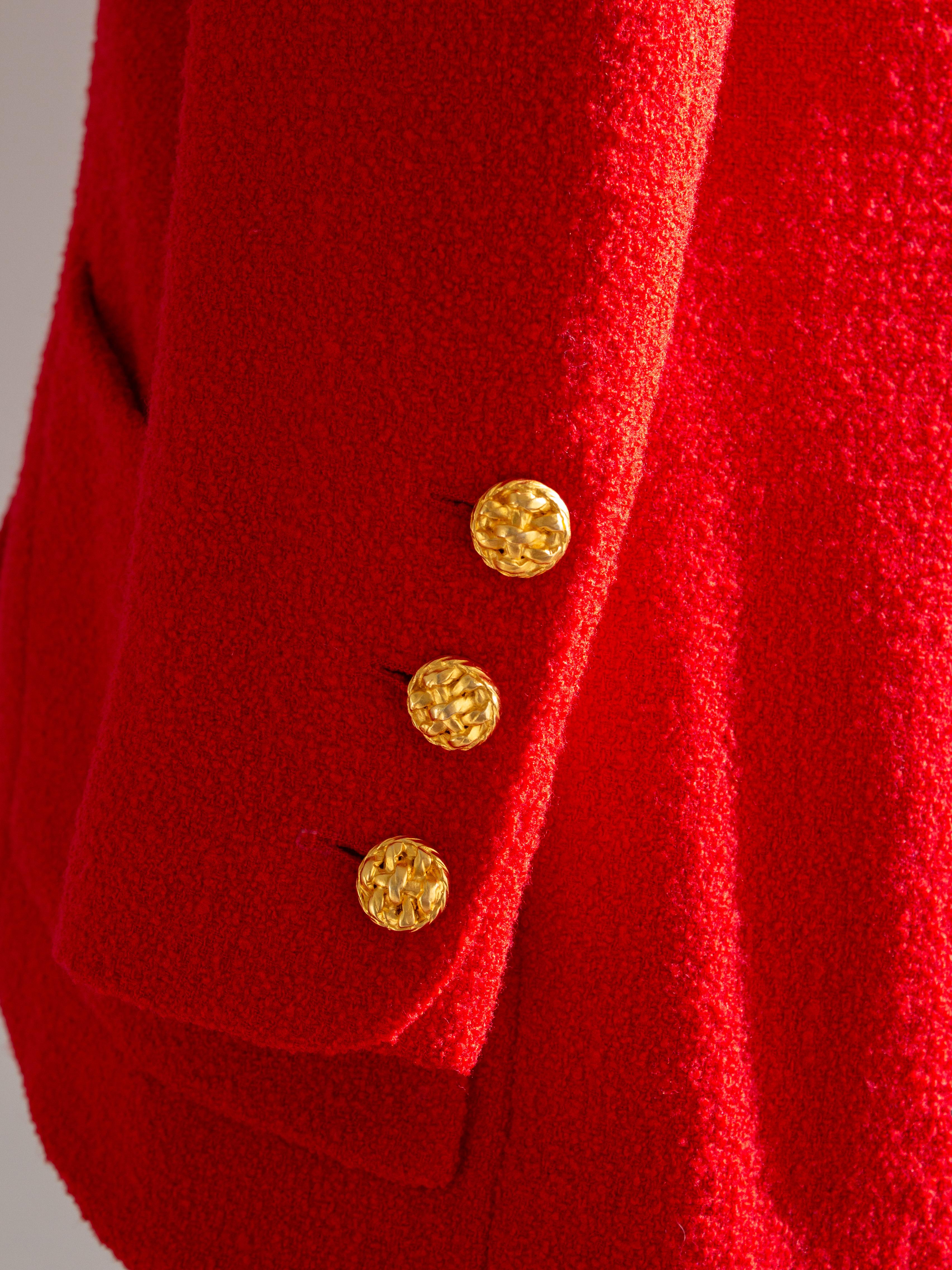 Chanel Vintage Herbst/Winter 1992 Runway Pariser Rot Gold Tweed Jacke Anzug im Angebot 6