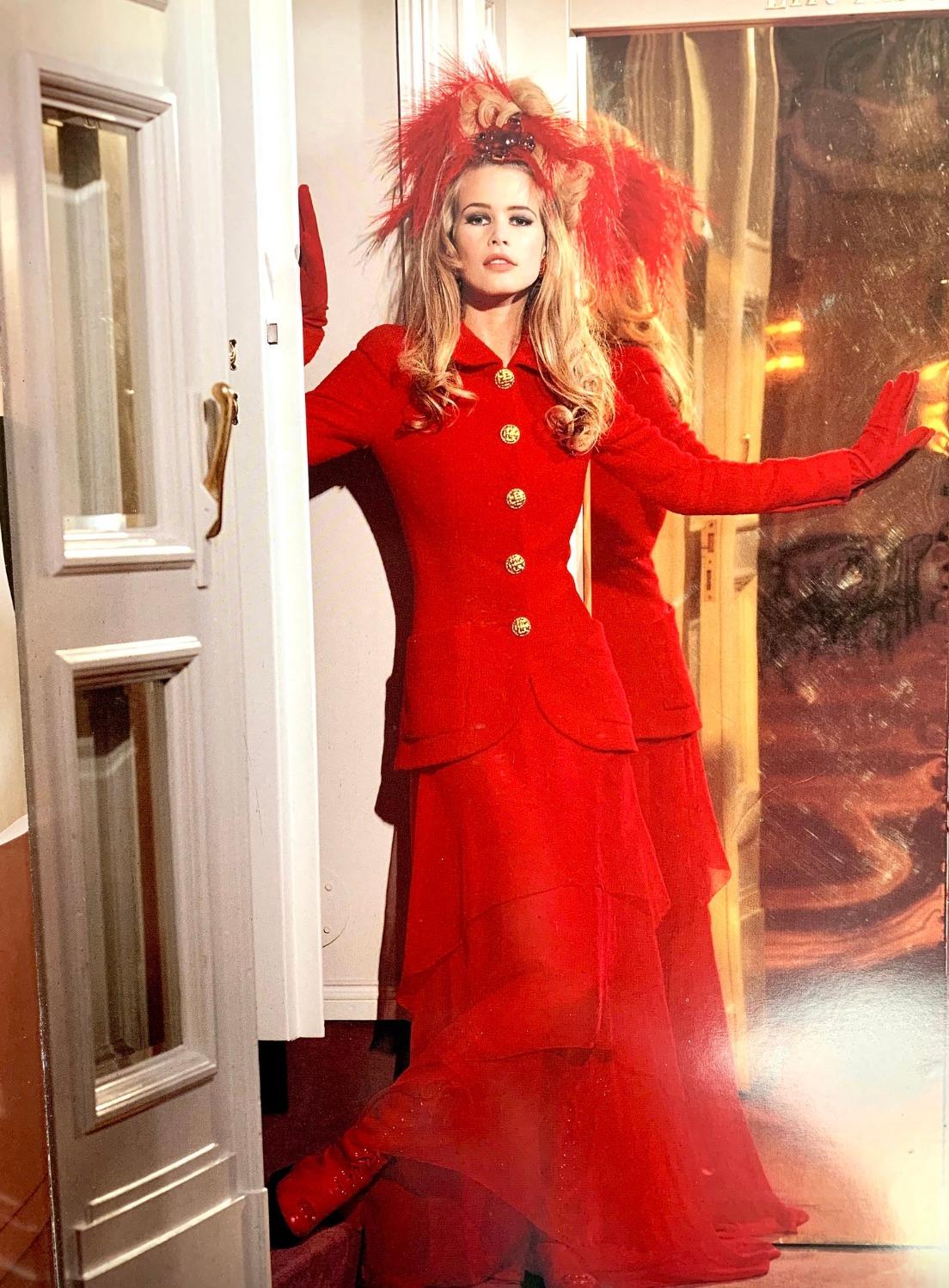 Chanel Vintage Herbst/Winter 1992 Runway Pariser Rot Gold Tweed Jacke Anzug im Zustand „Gut“ im Angebot in Jersey City, NJ