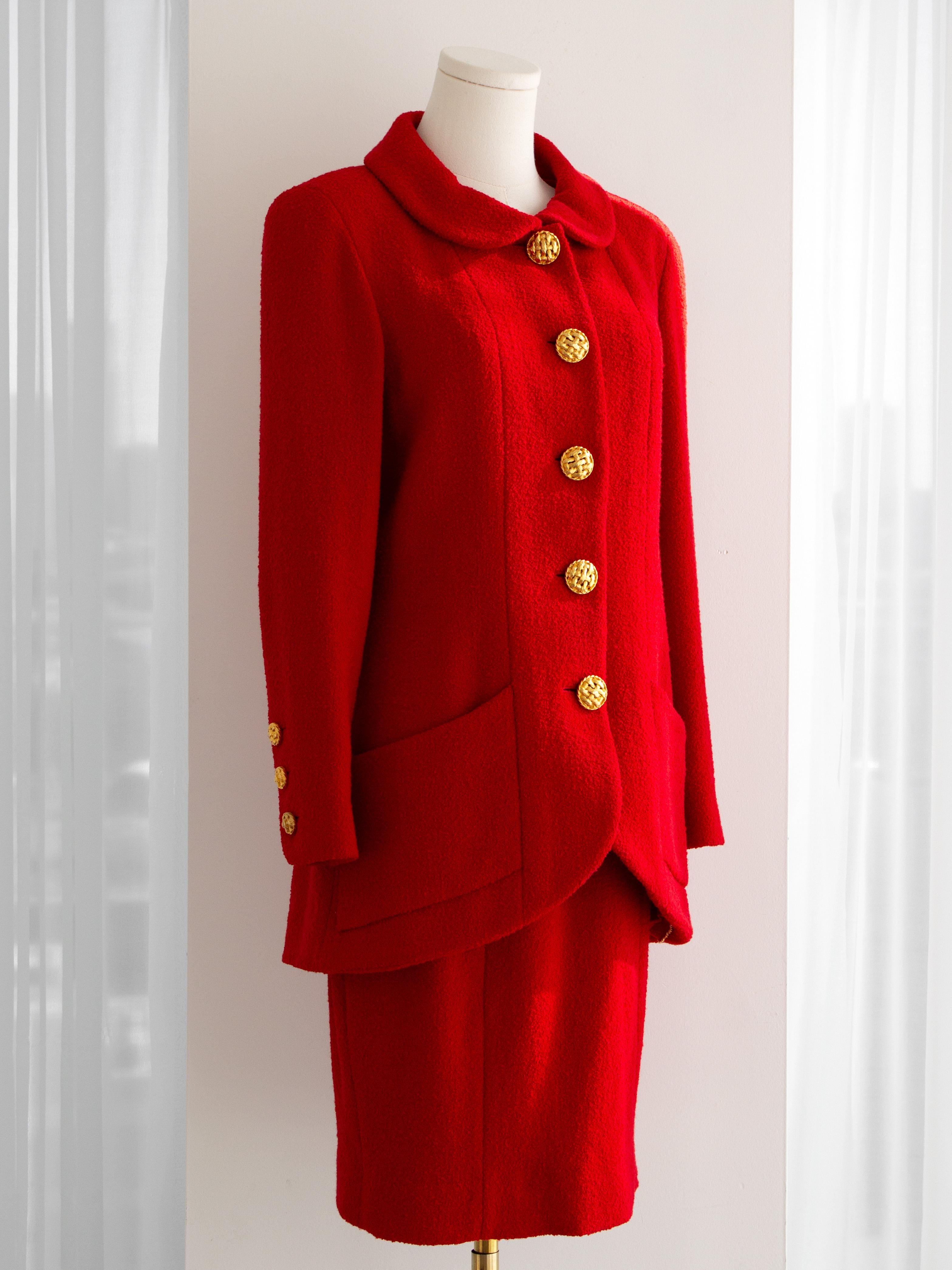 Chanel Vintage Herbst/Winter 1992 Runway Pariser Rot Gold Tweed Jacke Anzug im Angebot 2