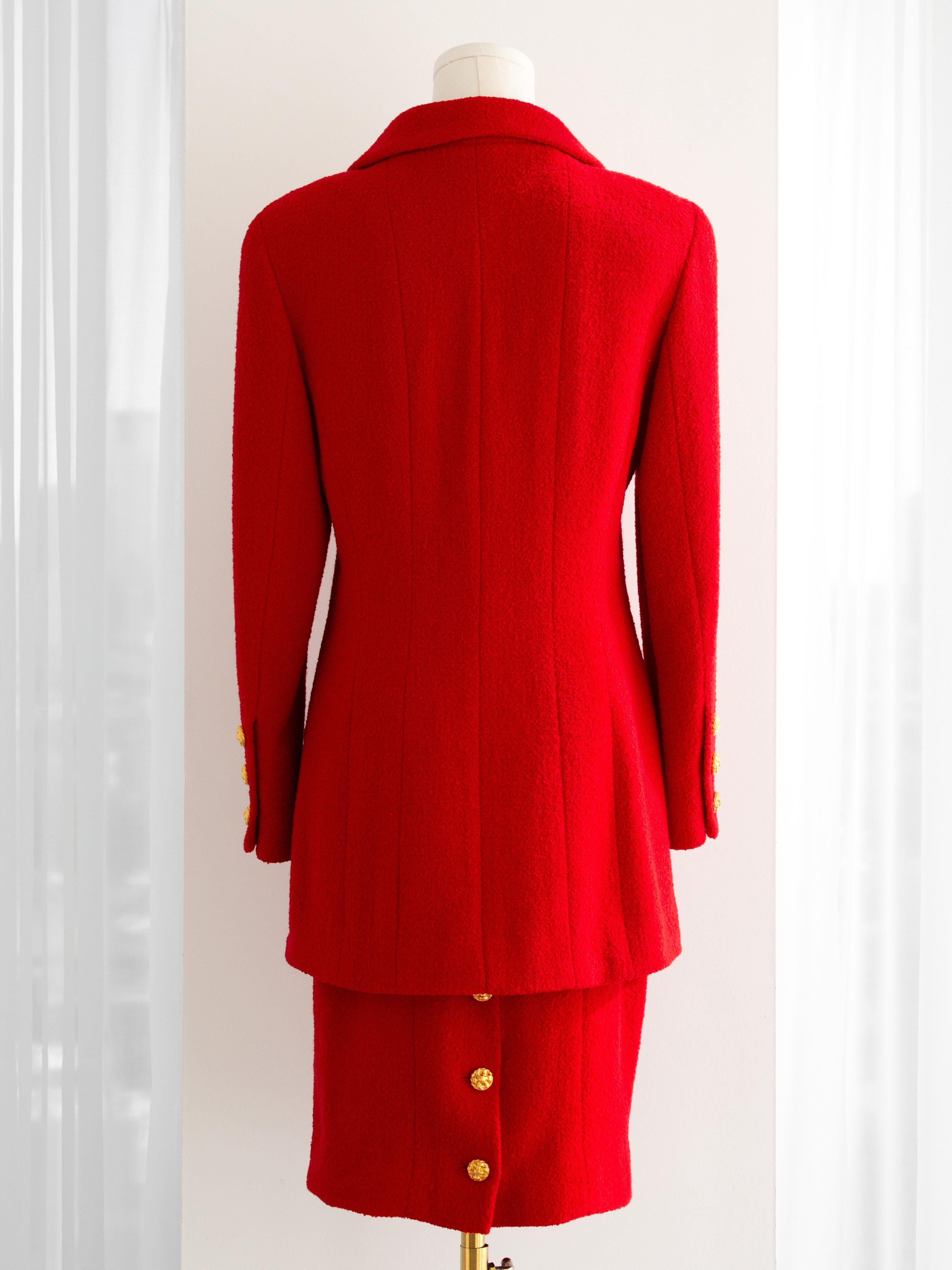 Chanel Vintage Herbst/Winter 1992 Runway Pariser Rot Gold Tweed Jacke Anzug im Angebot 3