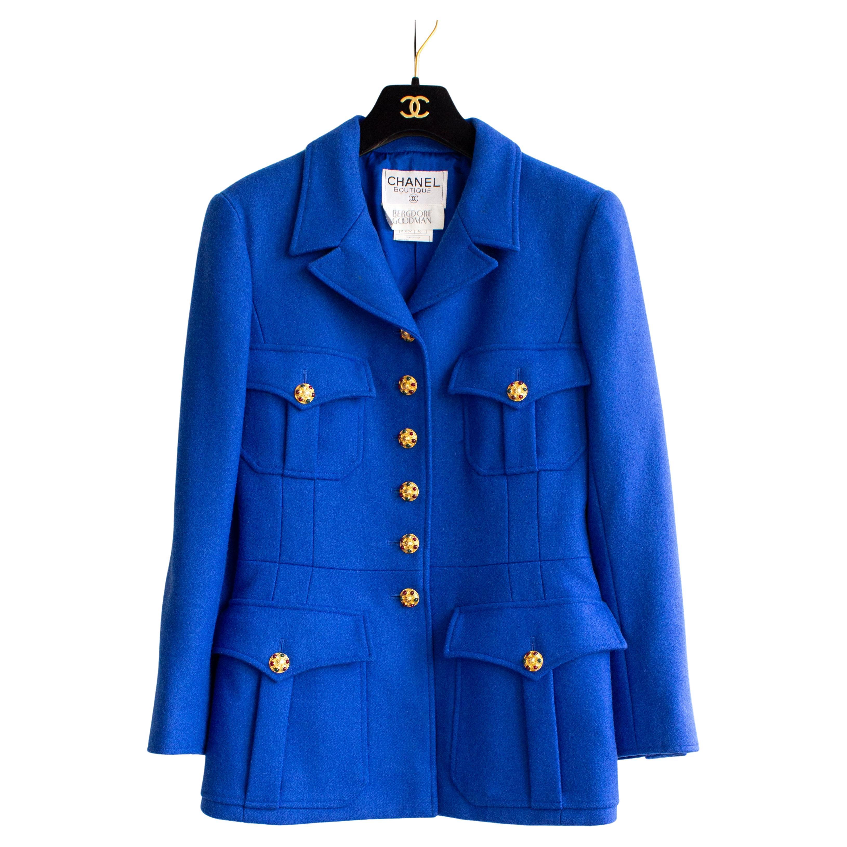 Chanel Vintage Fall/Winter 1996 Royal Blue Gold Gripoix 96A Wool Tweed Jacket For Sale