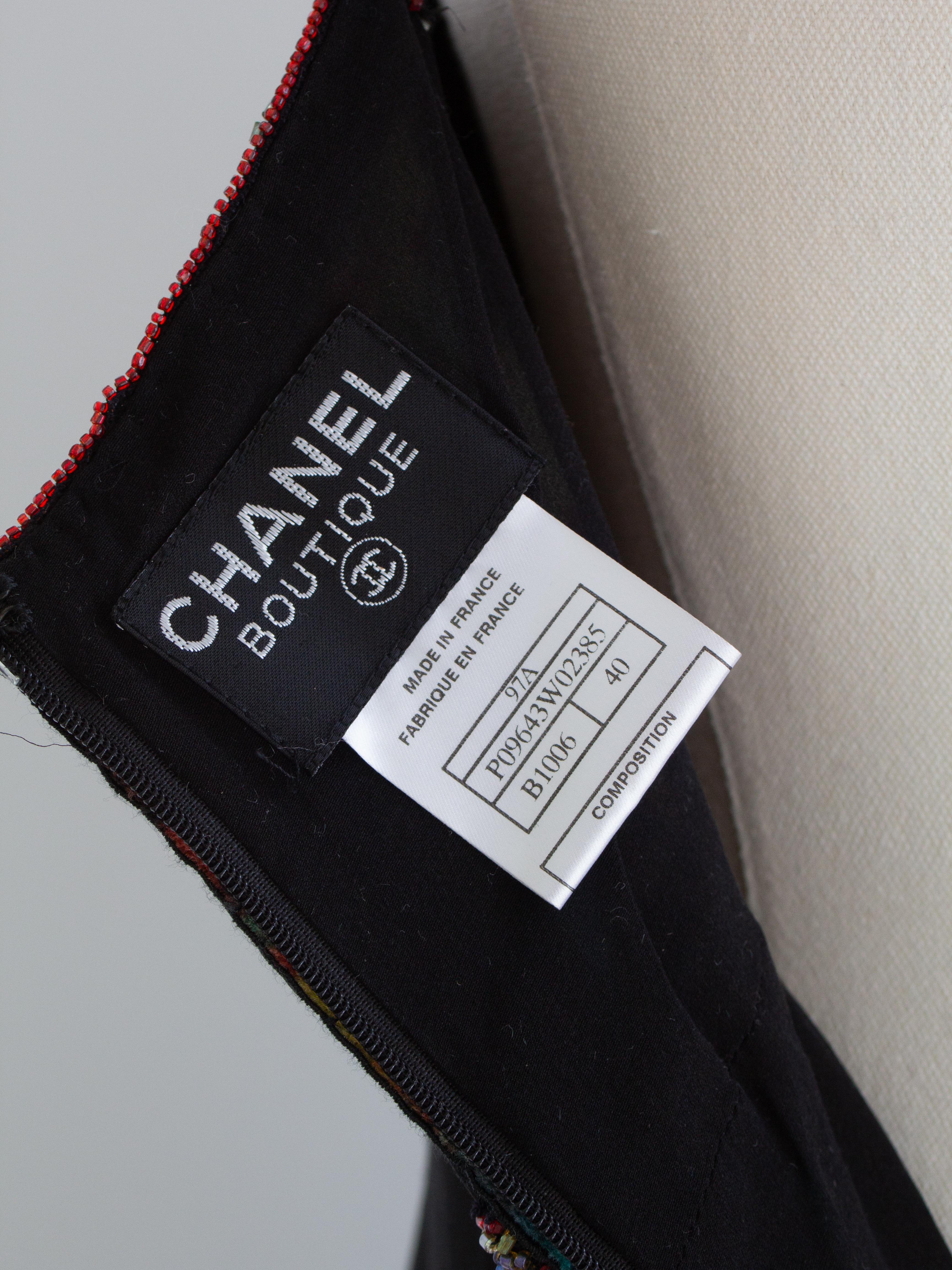 Chanel Vintage Herbst/Winter 1997 Schwarz Grün Aquarell Perlen 97A Kleid im Angebot 9