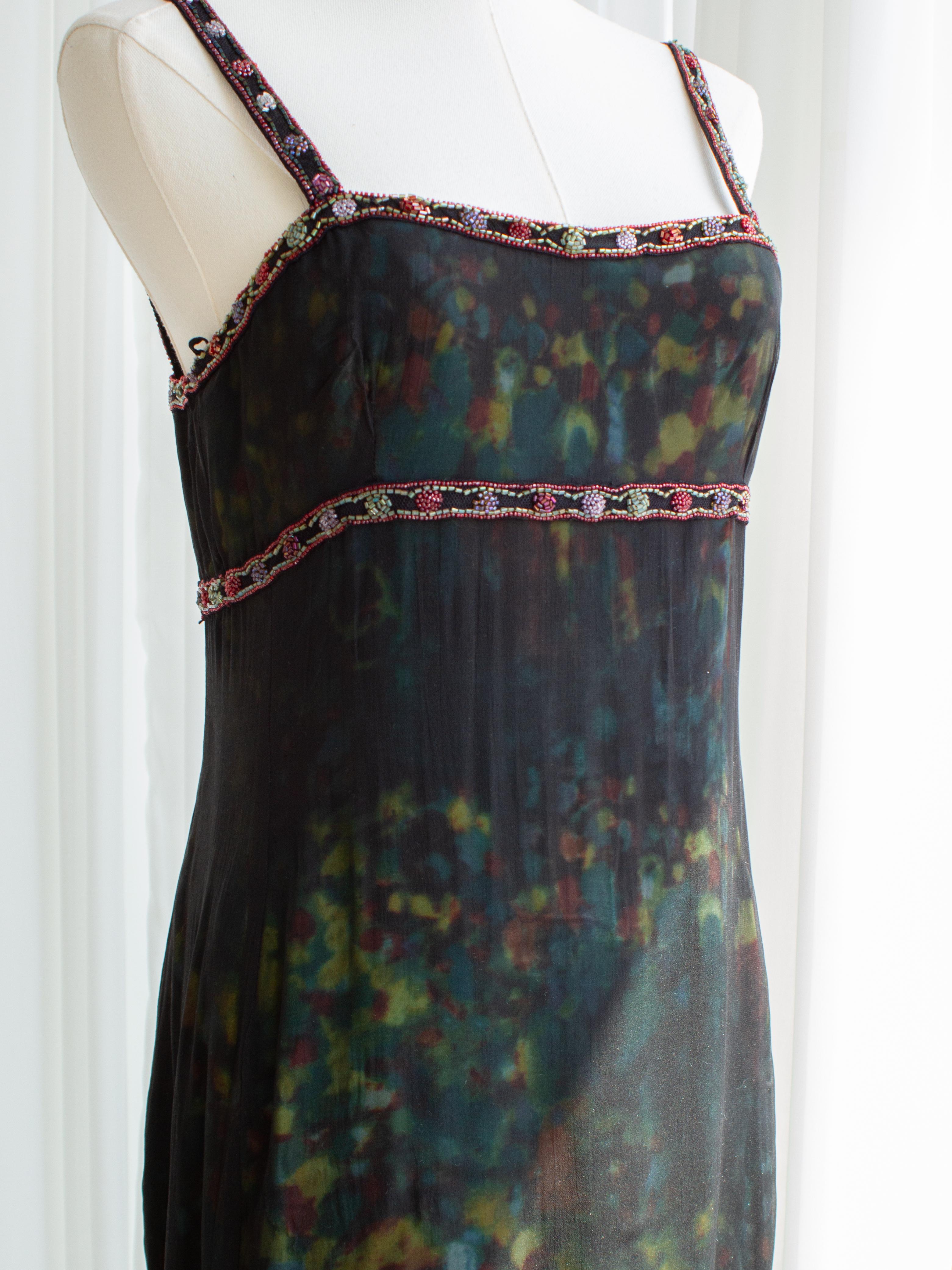 Chanel Vintage Herbst/Winter 1997 Schwarz Grün Aquarell Perlen 97A Kleid im Angebot 5