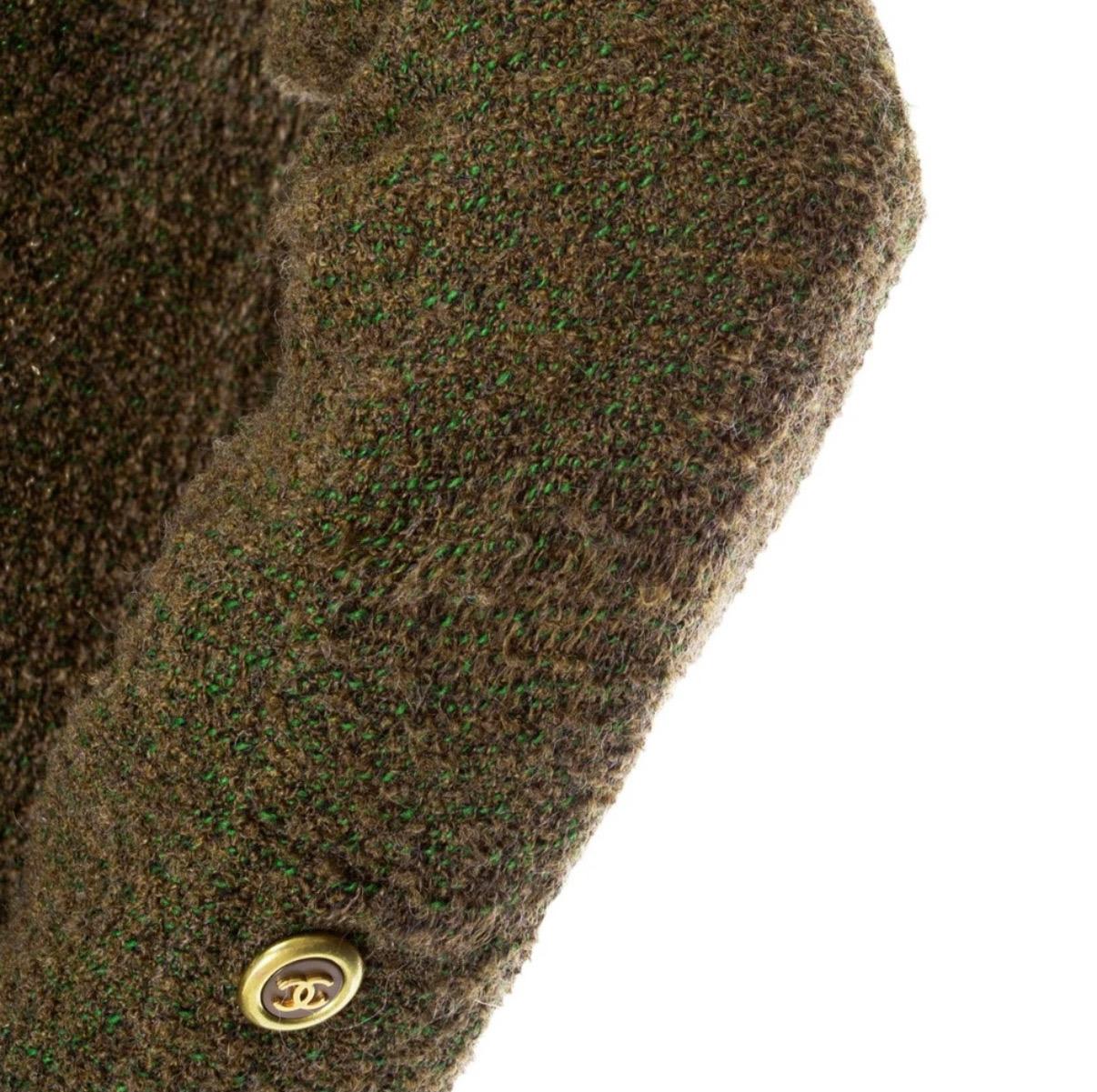 Chanel  Vintage Fall1994 Green Tweed CC Button Jacket For Sale 2
