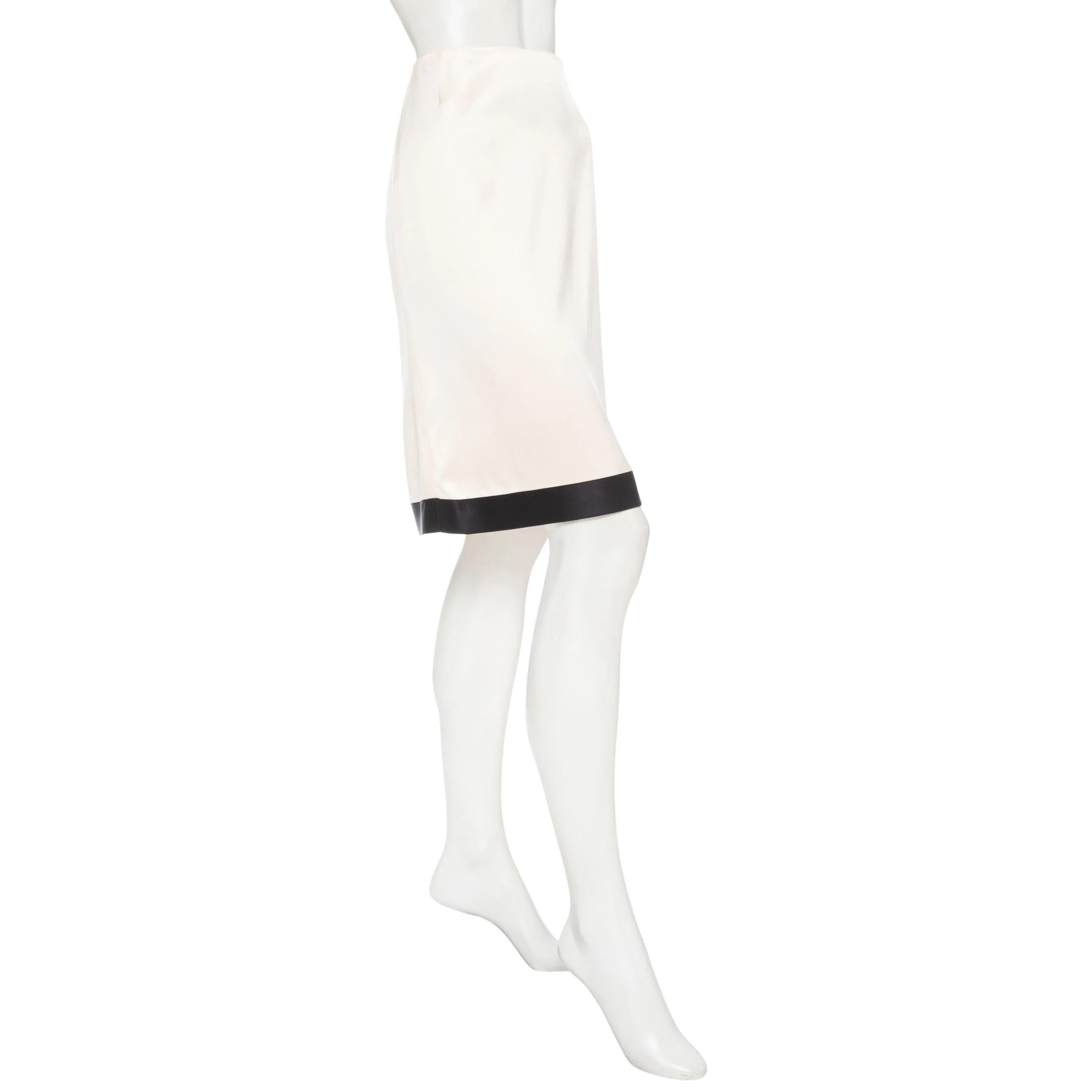 Gray Chanel Vintage Fall2003 White and Black Trim Silk CC Skirt For Sale