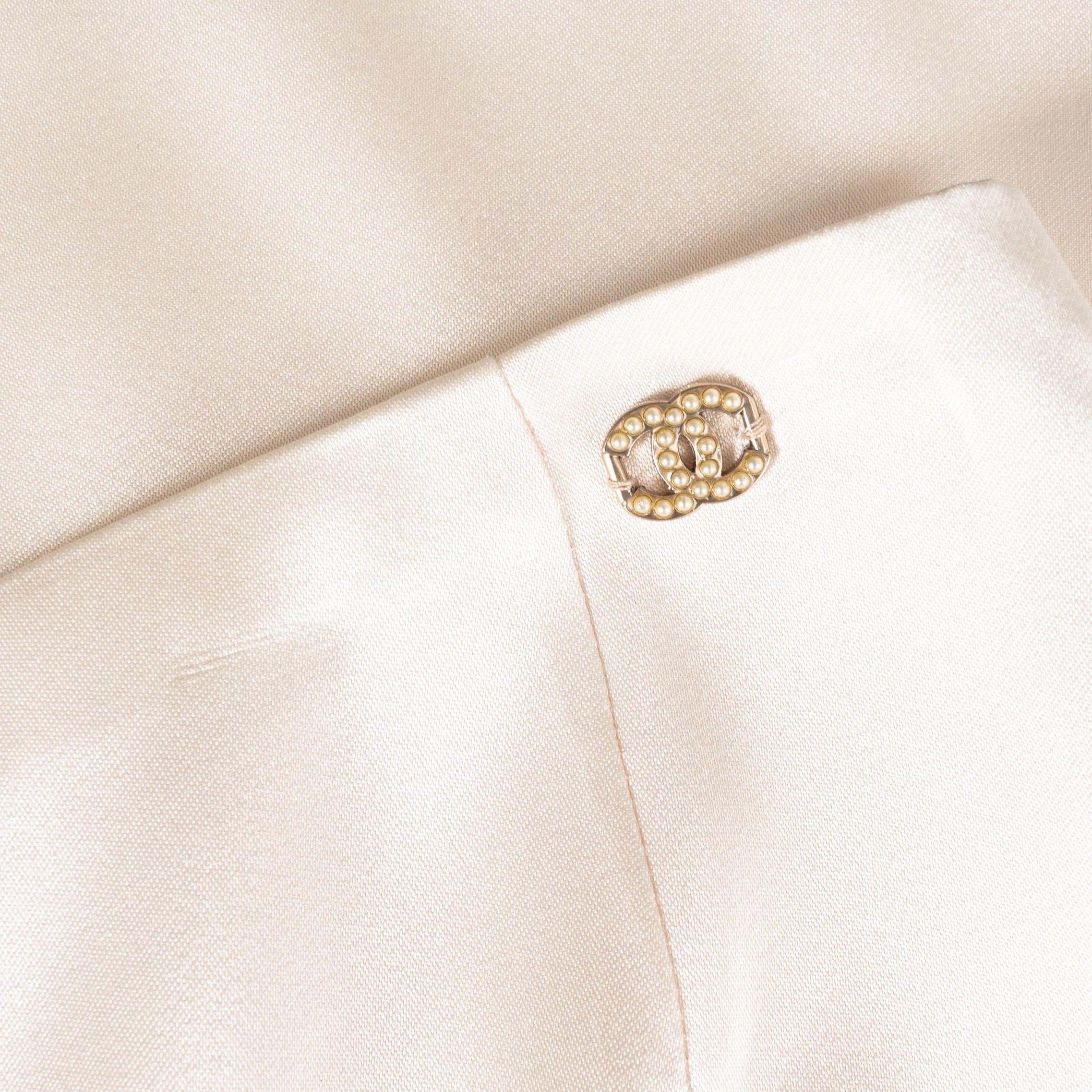 Chanel Vintage Fall2003 White and Black Trim Silk CC Skirt For Sale 1
