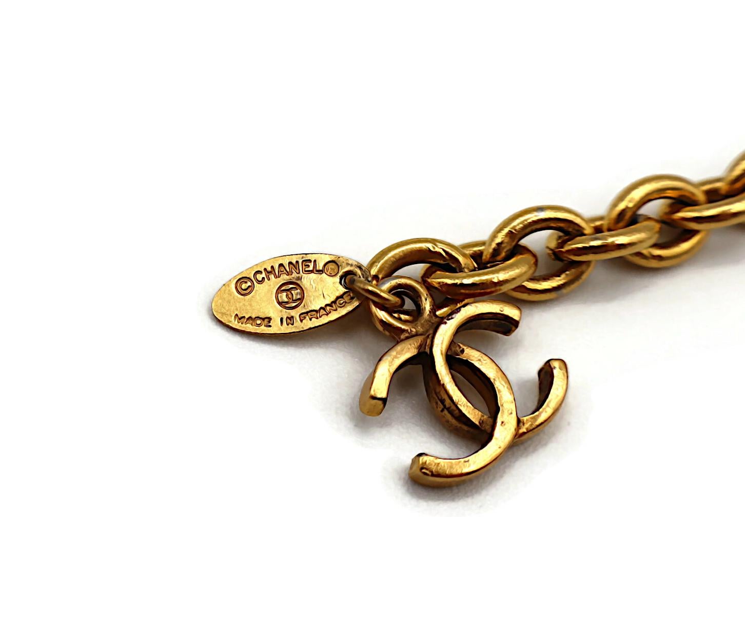 Chanel Bracciale vintage con perle finte e perline dorate a più fili in vendita 7