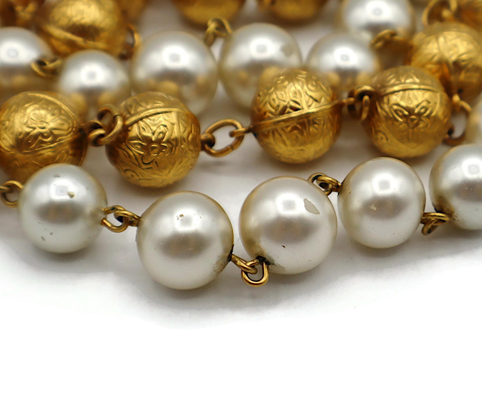 Chanel Bracciale vintage con perle finte e perline dorate a più fili in vendita 8