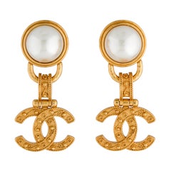 Chanel Vintage Faux Pearl CC Drop Earrings 1994 clip ons