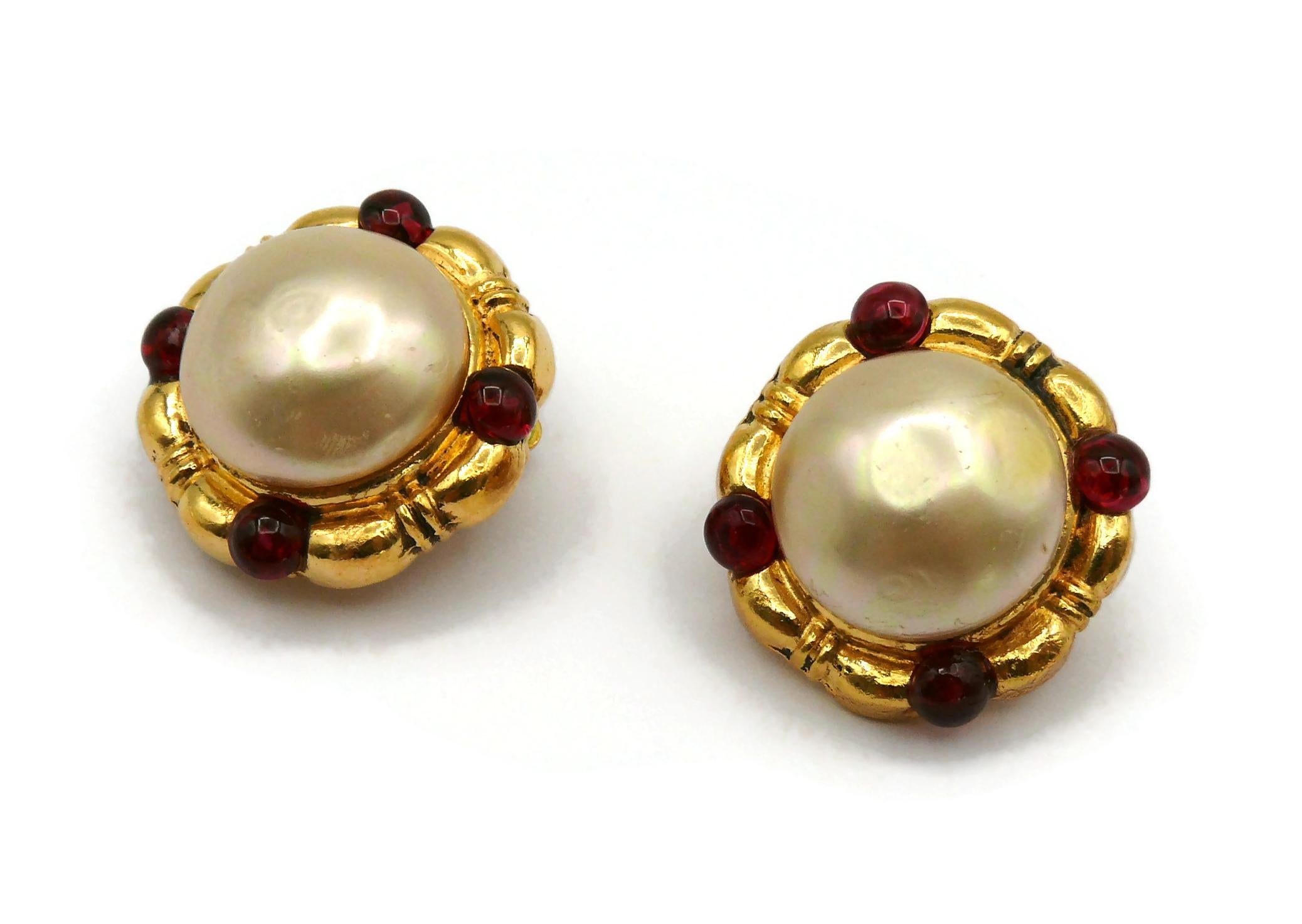 CHANEL Vintage Faux Pearl Gripoix Clip-On Earrings, 1982 For Sale 1