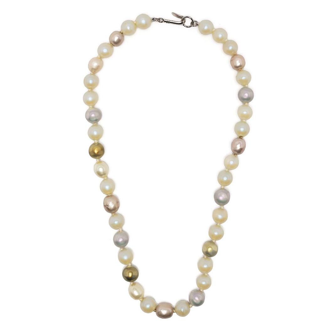Women's Chanel Vintage Faux Pearl Necklace