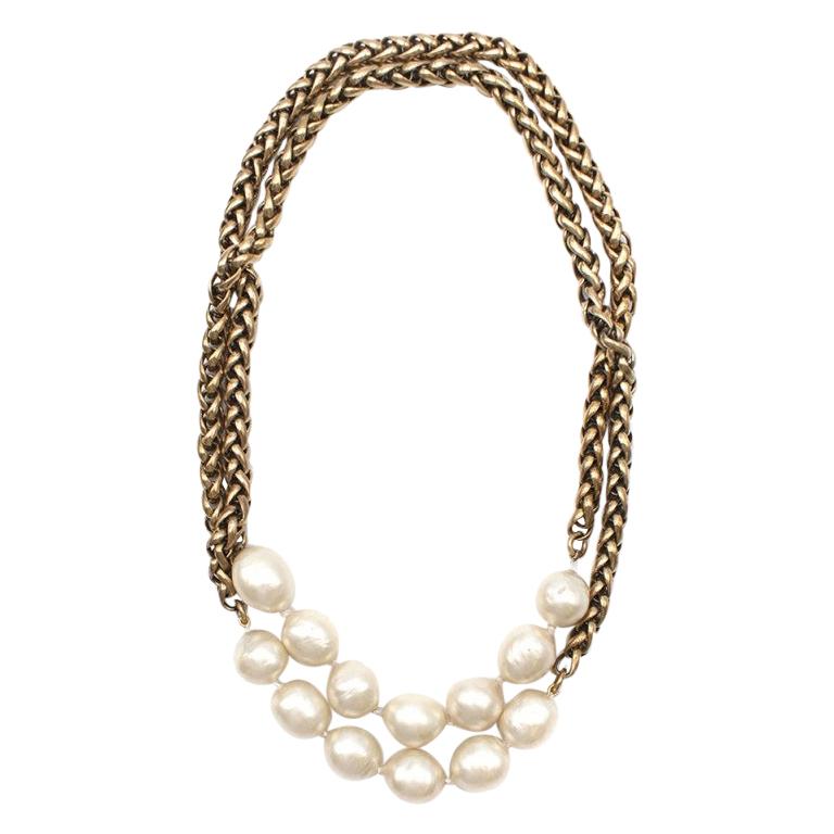 Chanel Vintage Faux Pearl Rope Chain Necklace For Sale