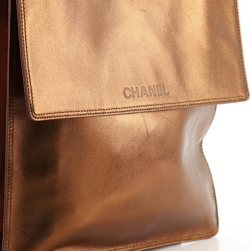 Chanel Vintage Flat Crossbody Bag Leather Medium 2