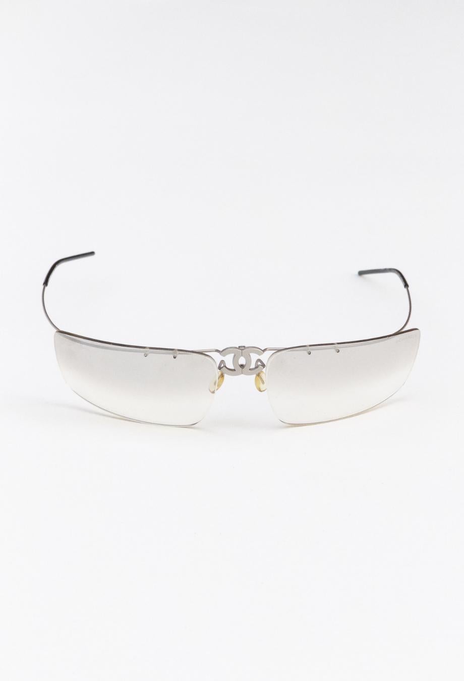 Chanel Vintage Fold-Up CC Logo Glasses Sunglasses In Good Condition For Sale In Melbourne, VIC